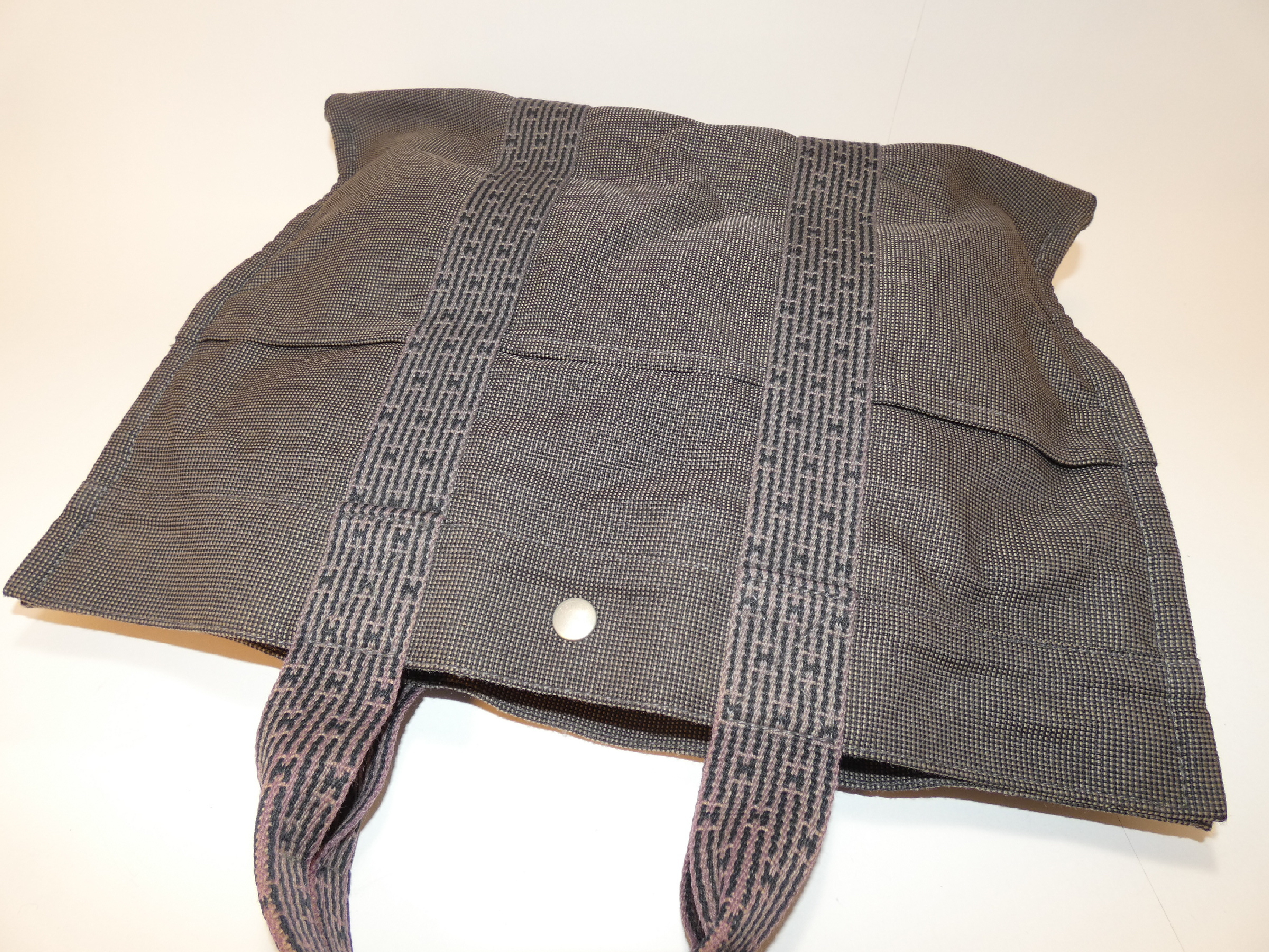 Herline Canvas Tote Bag — view 3