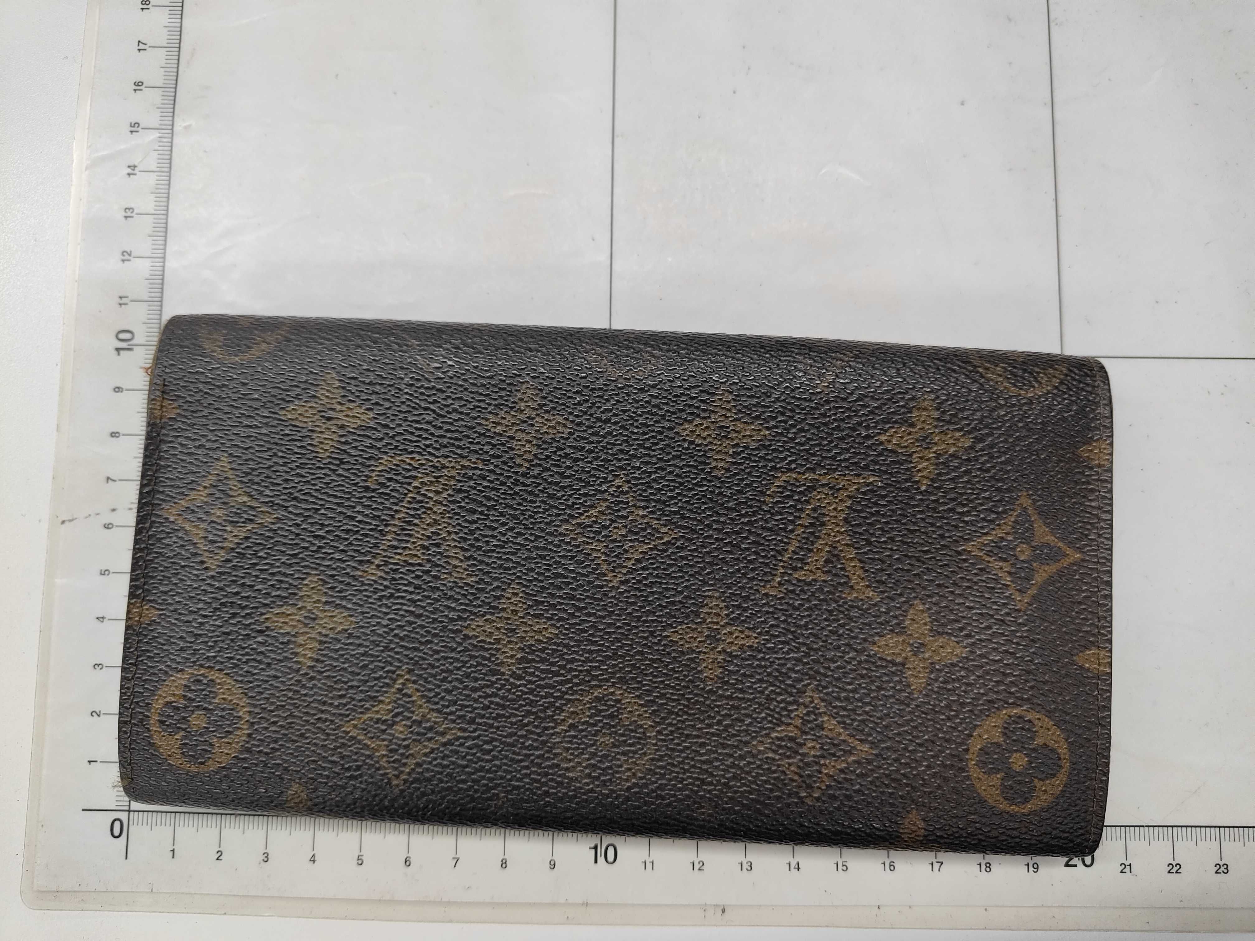 Monogram Portefeuille Sarah Wallet — view 2