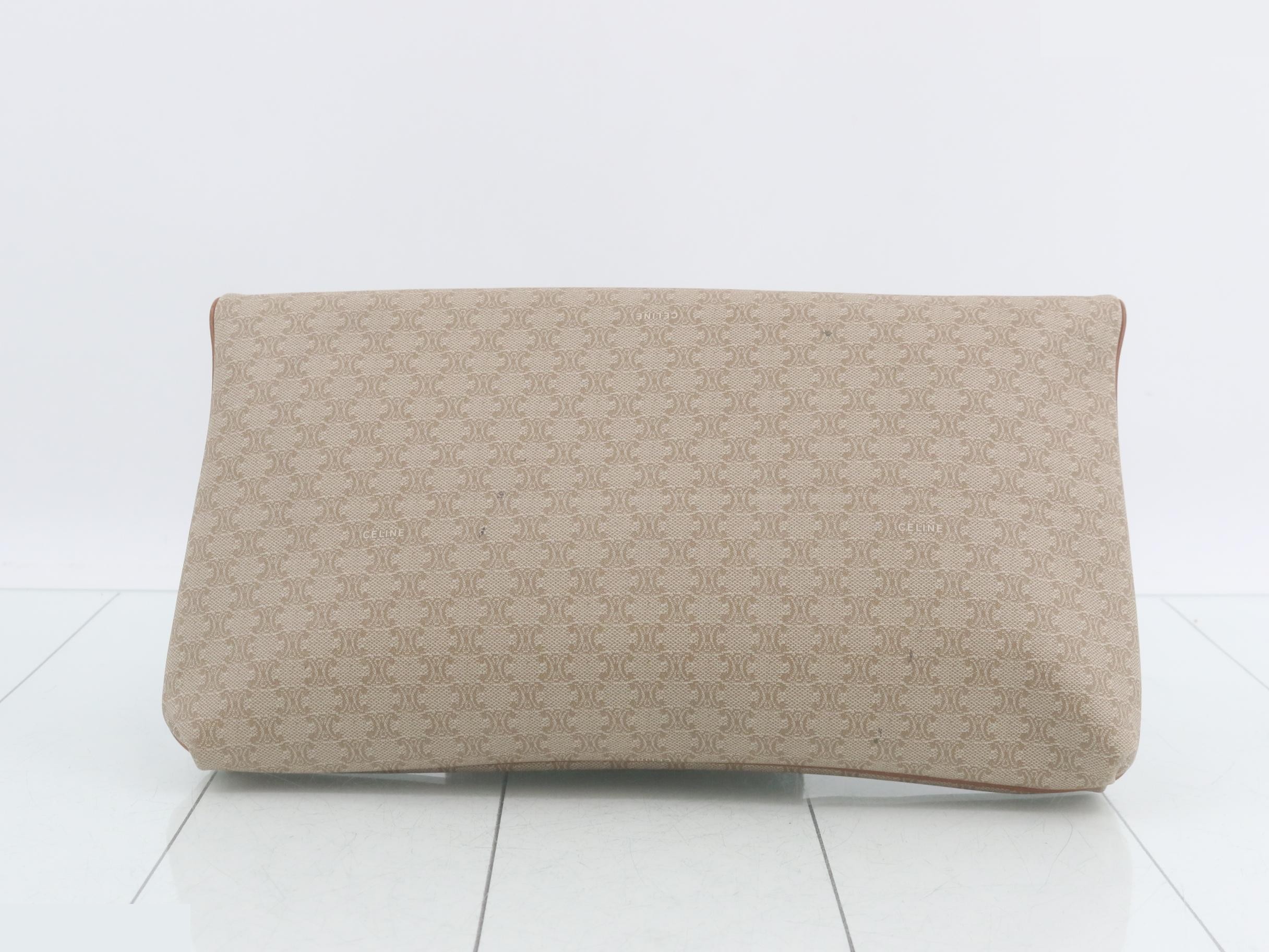 Triomphe Clutch Pouch — view 2