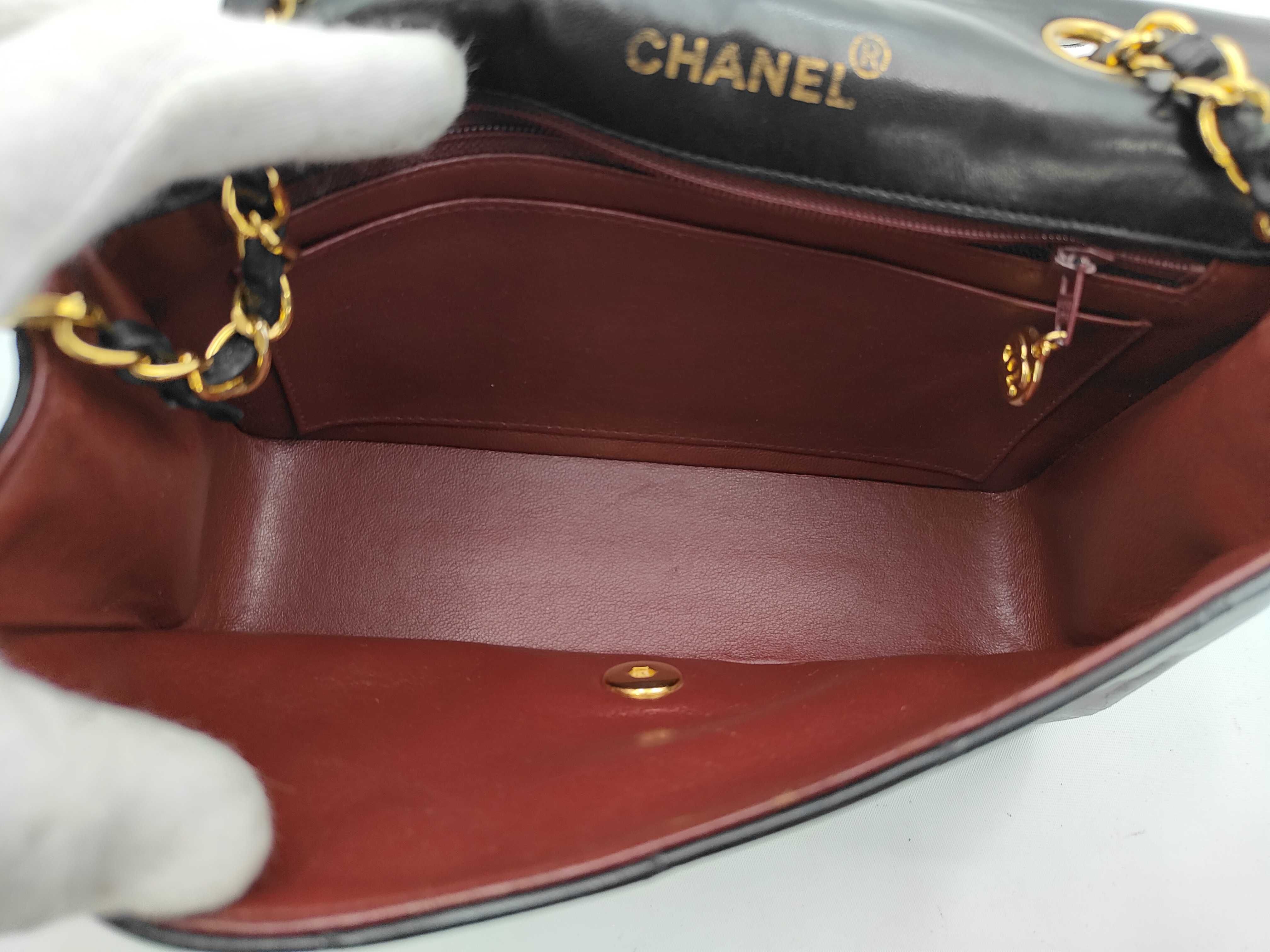 Matelassé Diana Matelassé 23 Chain Shoulder Bag — view 9
