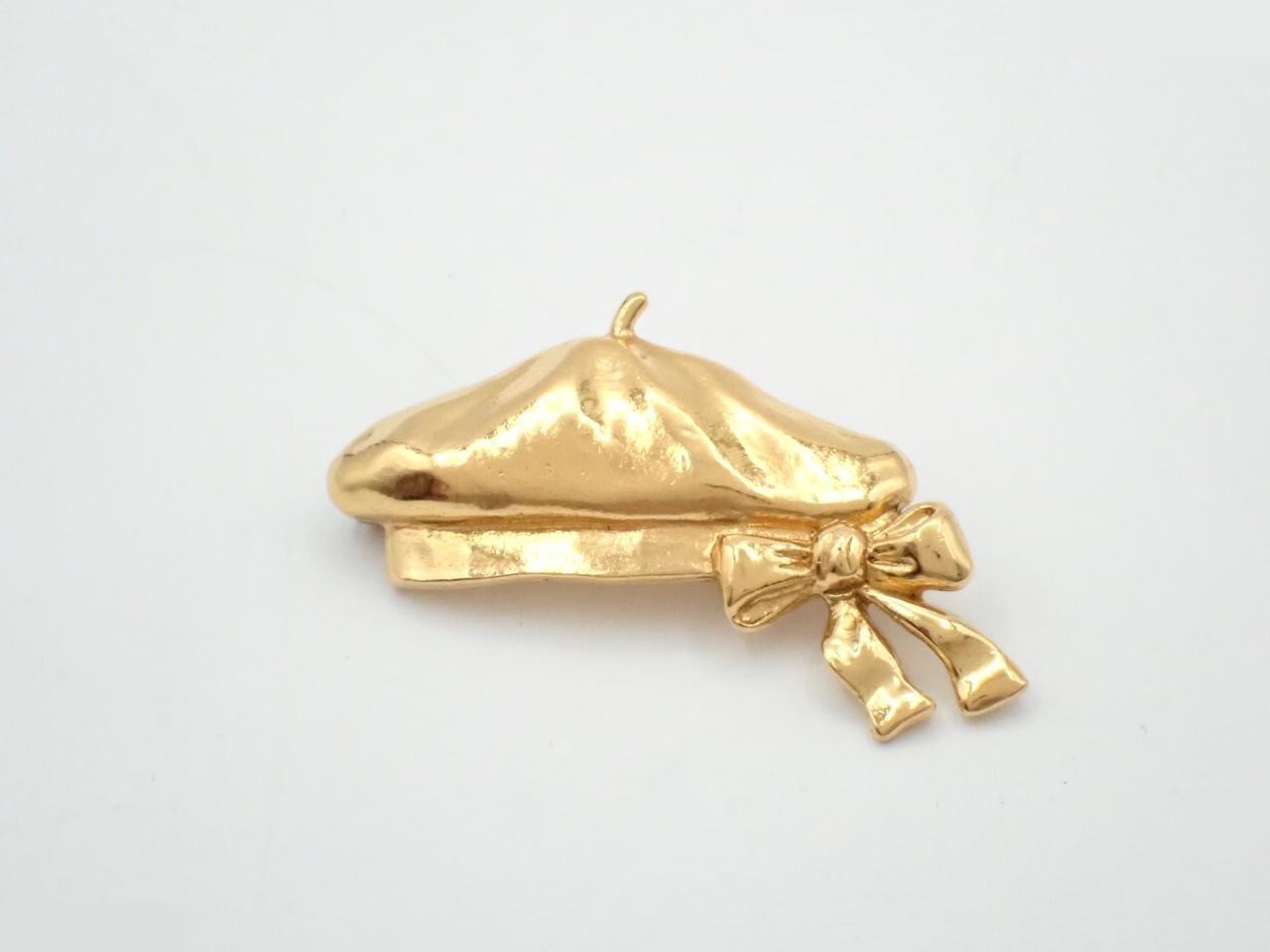 Vintage Classic (Precious Metal) Brooch