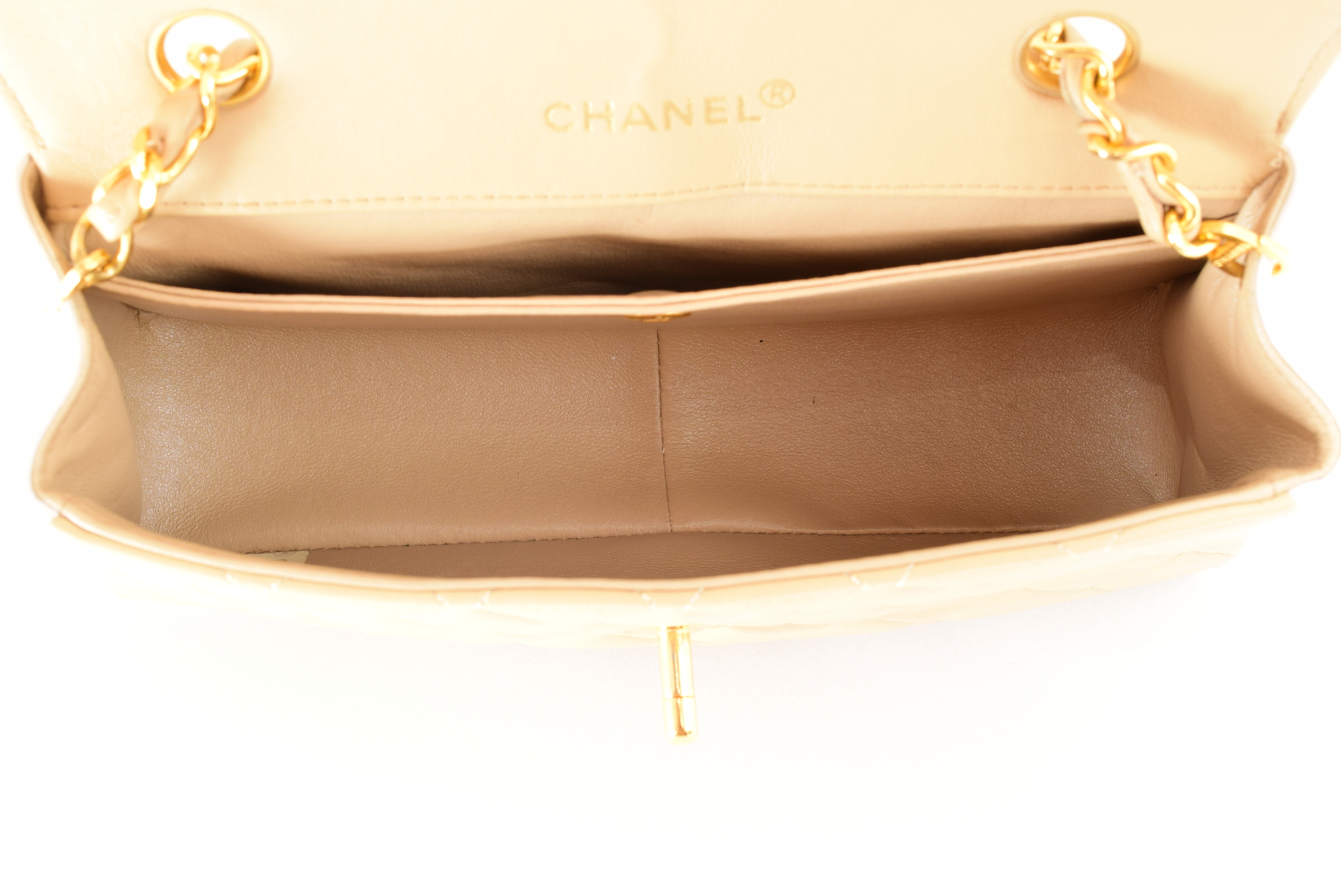 Matelassé Bicolor Chain Shoulder Bag with Gold Hardware — view 11