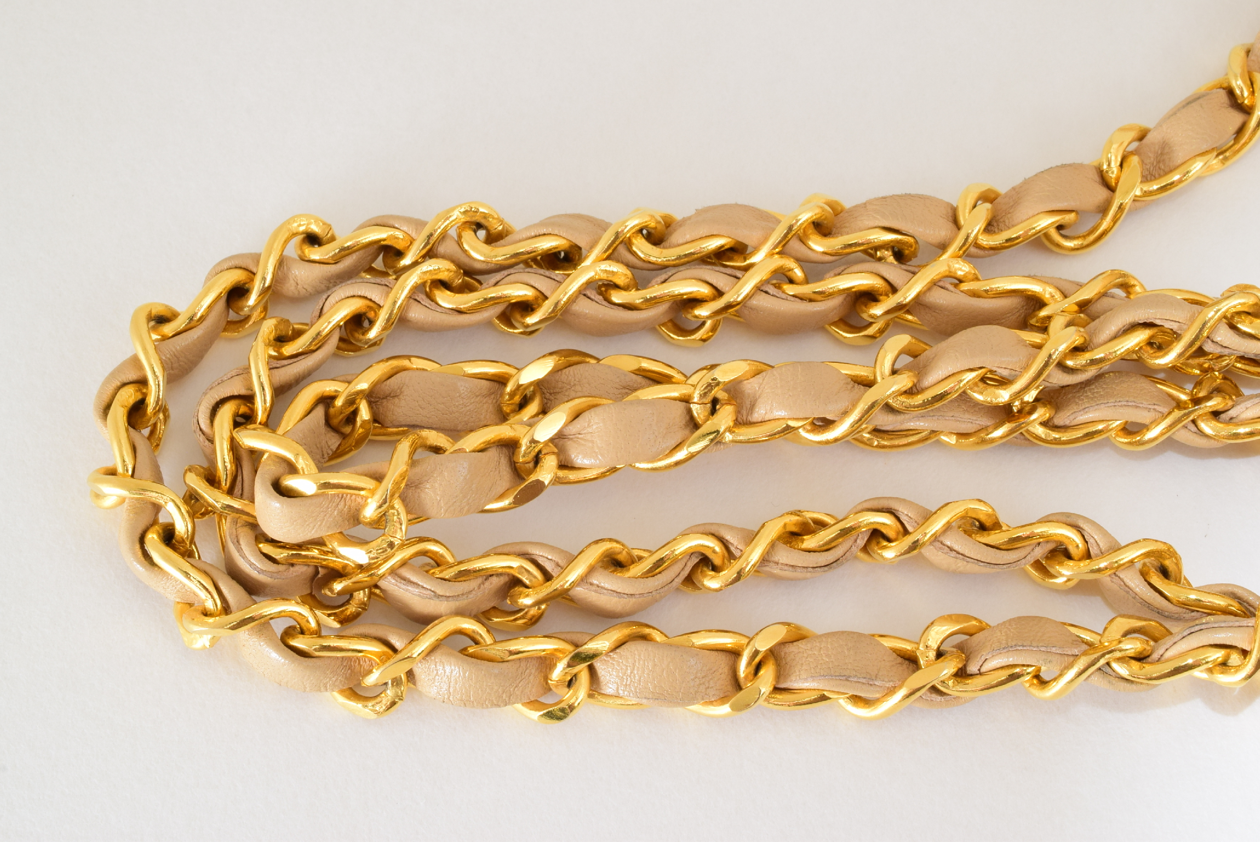 Matelassé Bicolor Chain Shoulder Bag with Gold Hardware — view 8