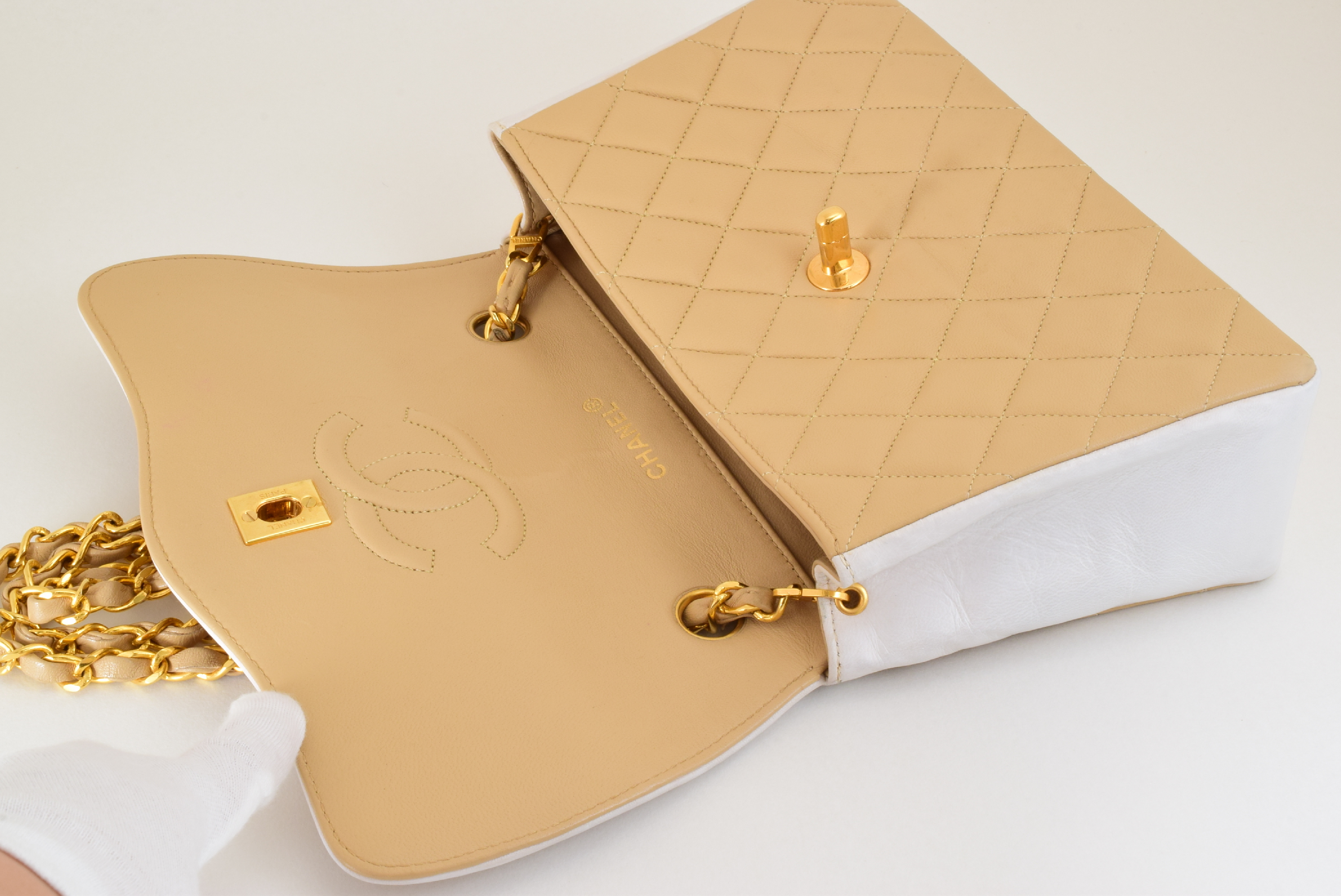 Matelassé Bicolor Chain Shoulder Bag with Gold Hardware — view 9