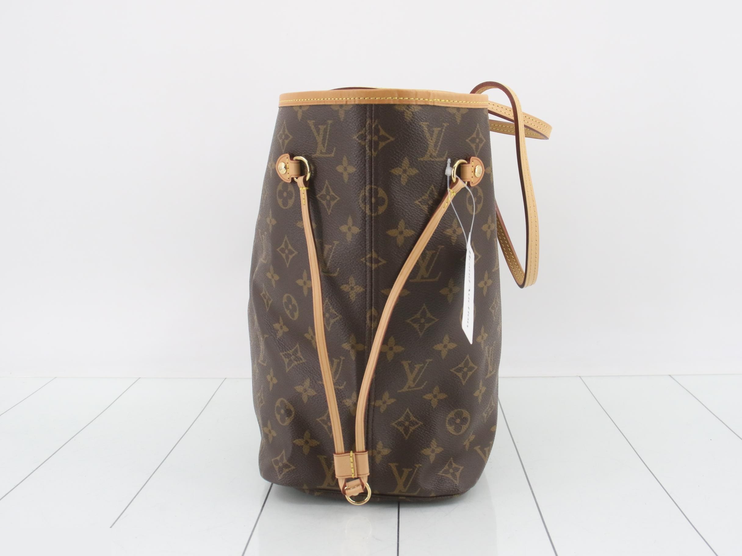 Monogram Neverfull MM Fuchsia Tote Bag with Pouch — view 3