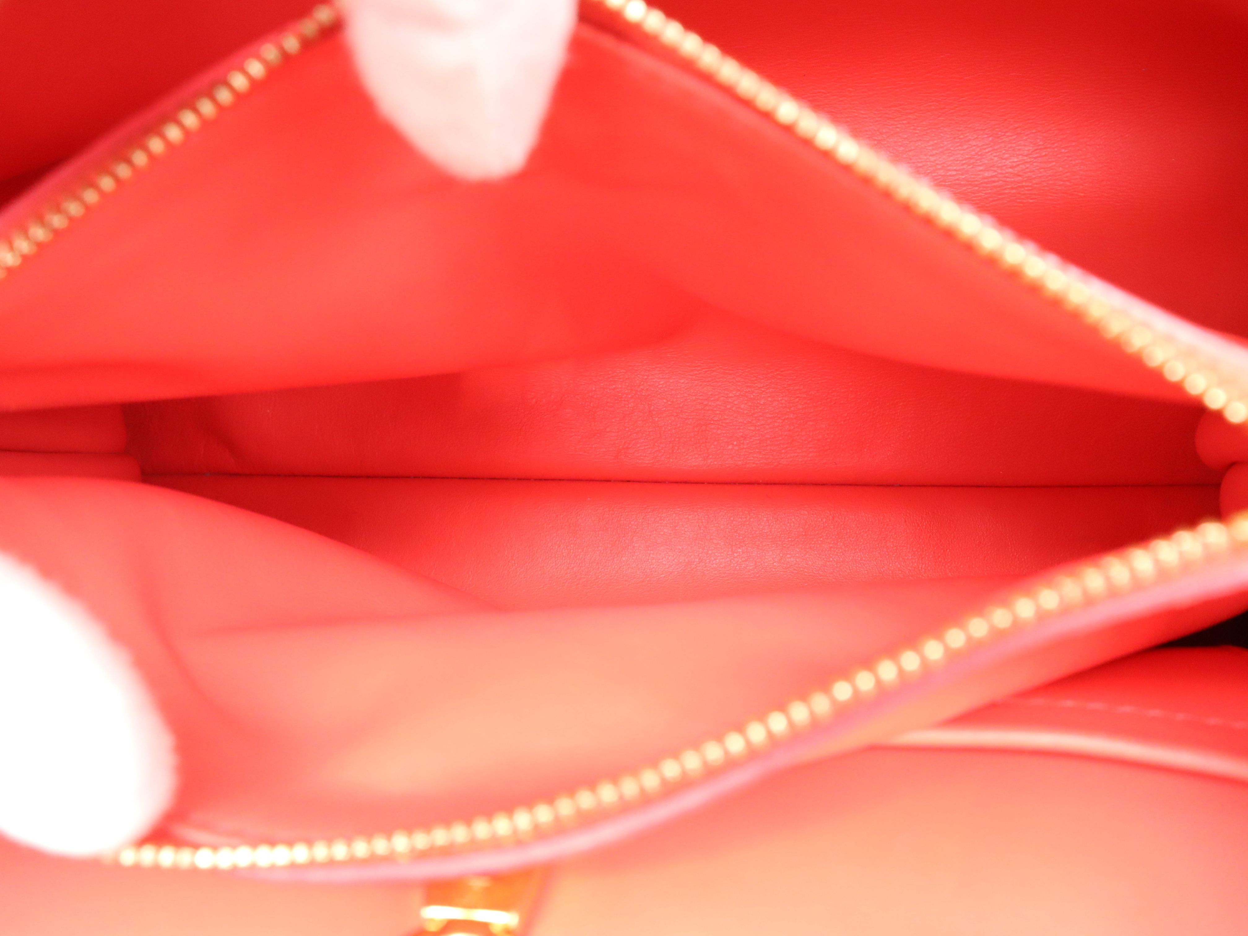 M94631 Taurillon Capucines MM Fuchsia Pink Handbag — view 12