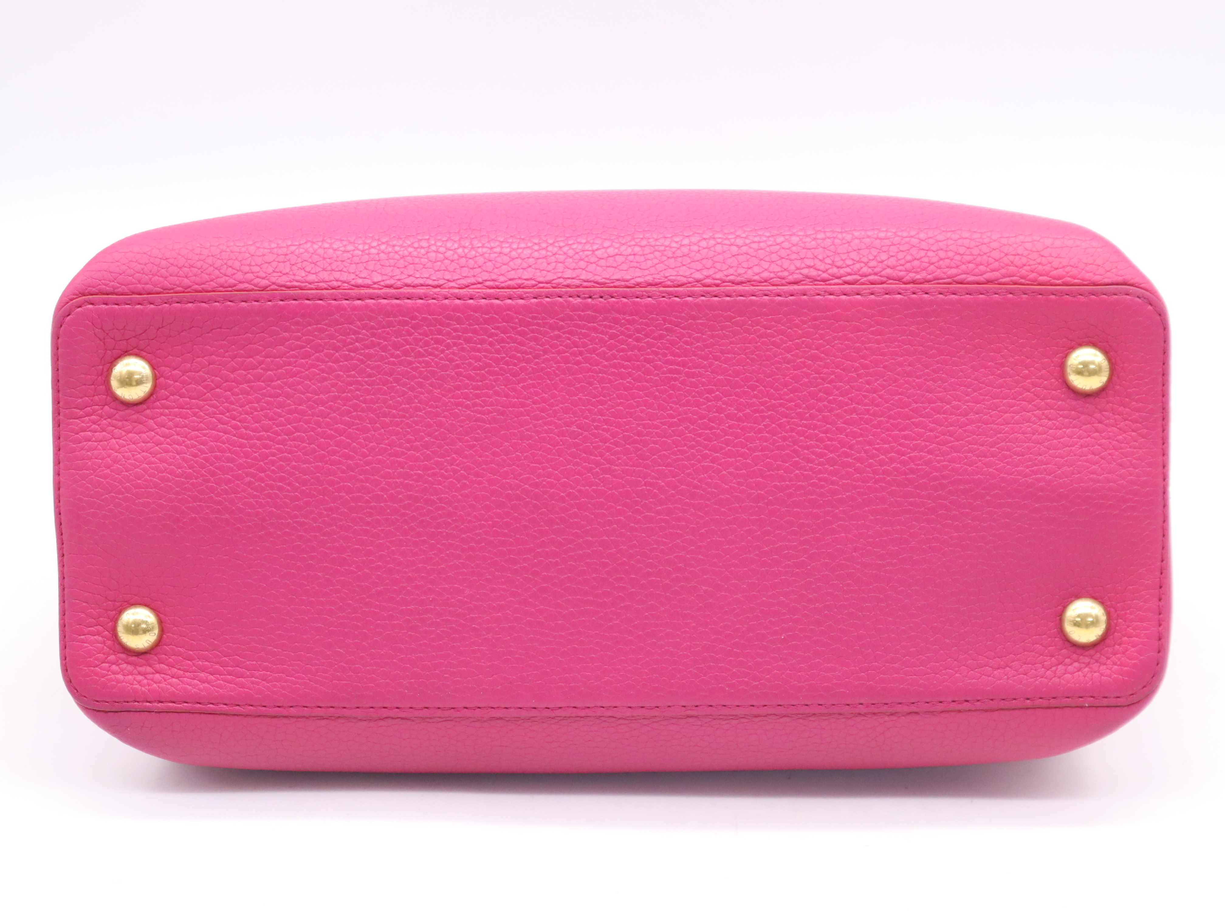 M94631 Taurillon Capucines MM Fuchsia Pink Handbag — view 4