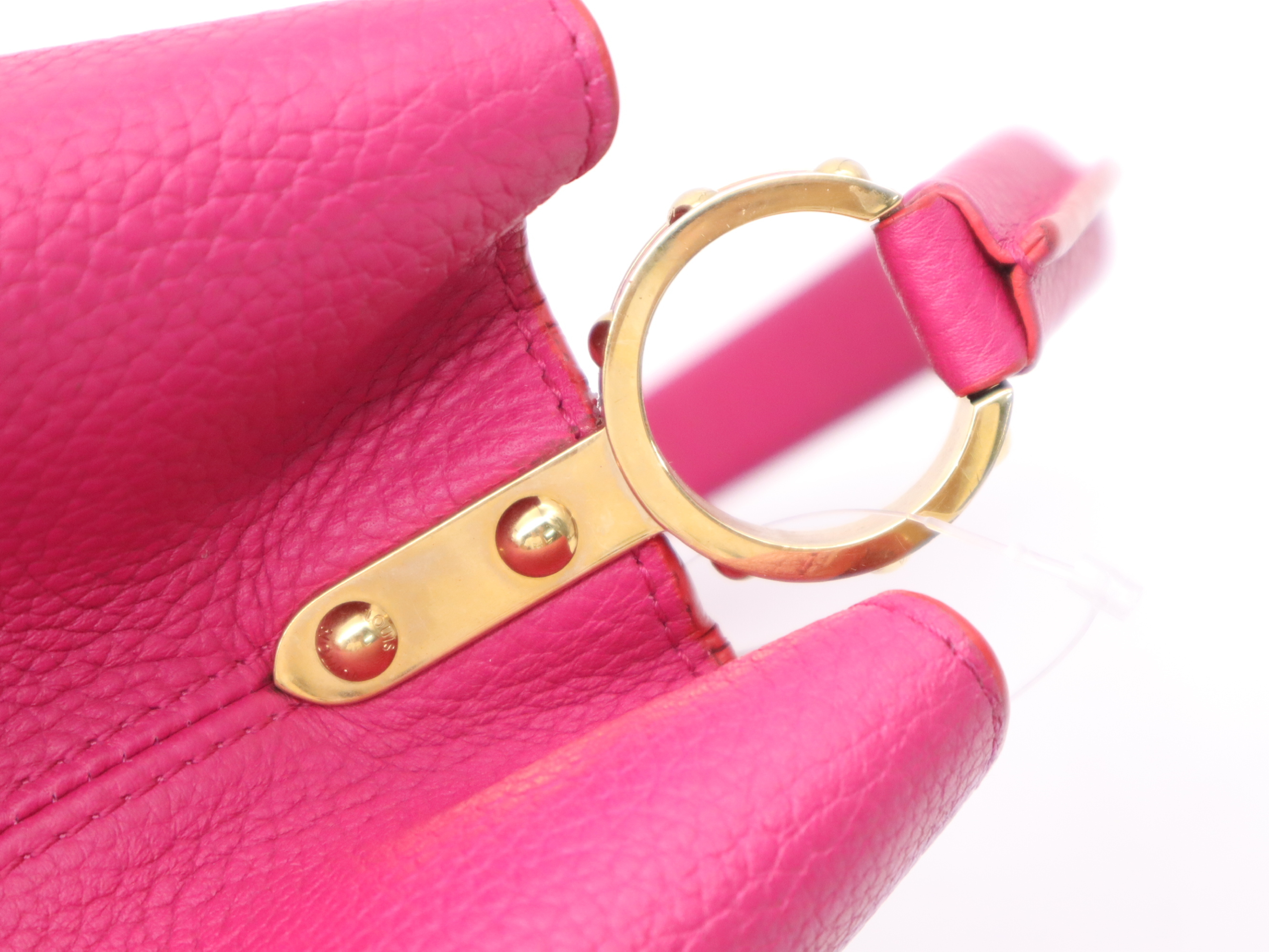 M94631 Taurillon Capucines MM Fuchsia Pink Handbag — view 7
