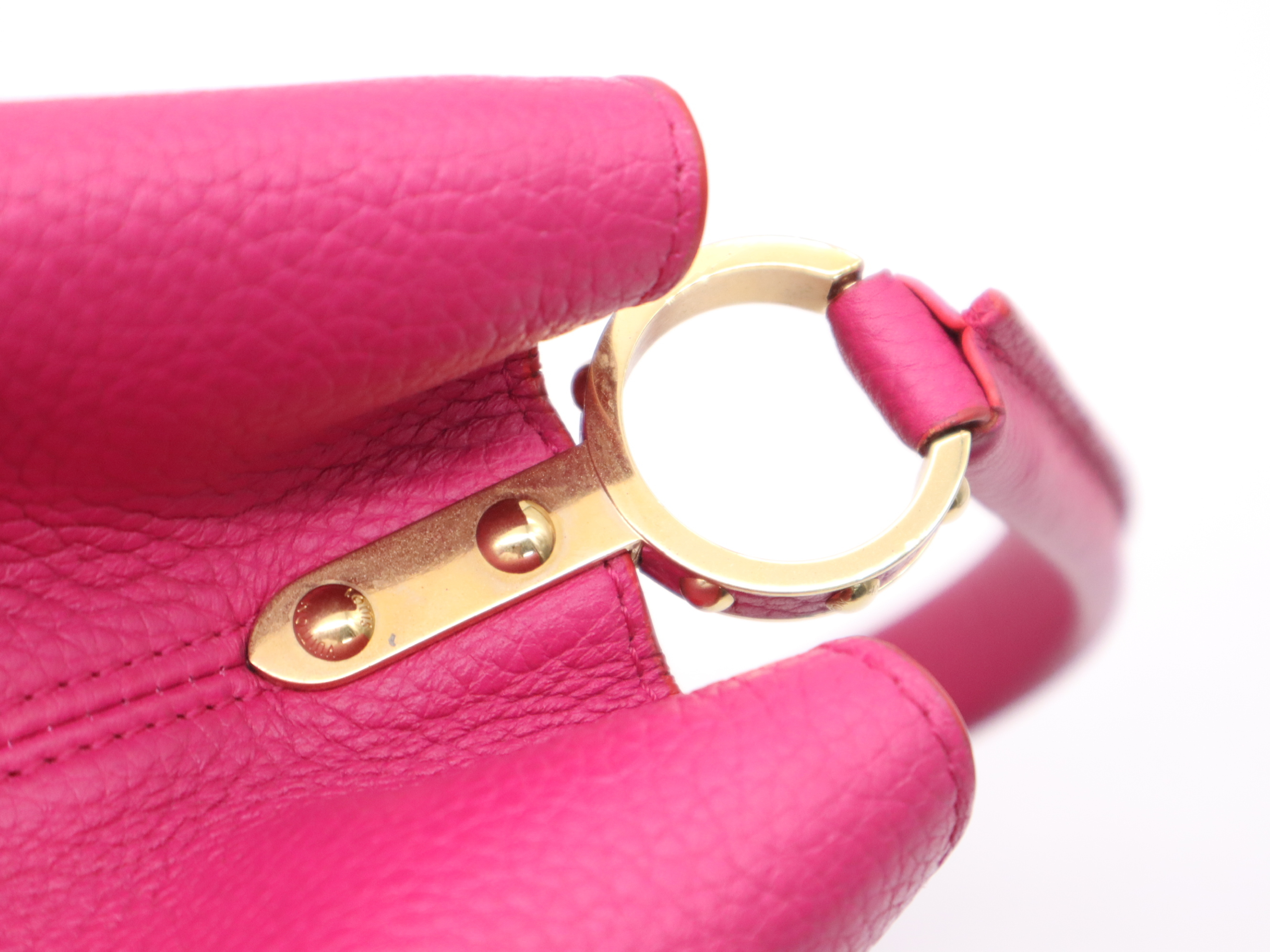 M94631 Taurillon Capucines MM Fuchsia Pink Handbag — view 8