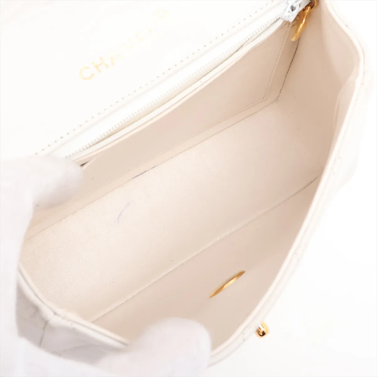 Mini Matelassé 17 Lambskin Single Flap Single Chain Bag, White with Gold Hardware, 1712407, Series 1, A01115 — view 6