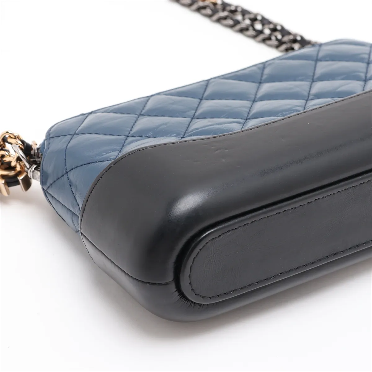 Gabrielle de Chanel Vintage Calfskin Chain Shoulder Bag, Blue x Black, Gold x Silver Hardware, 24870521, Serial Number 24 — view 4