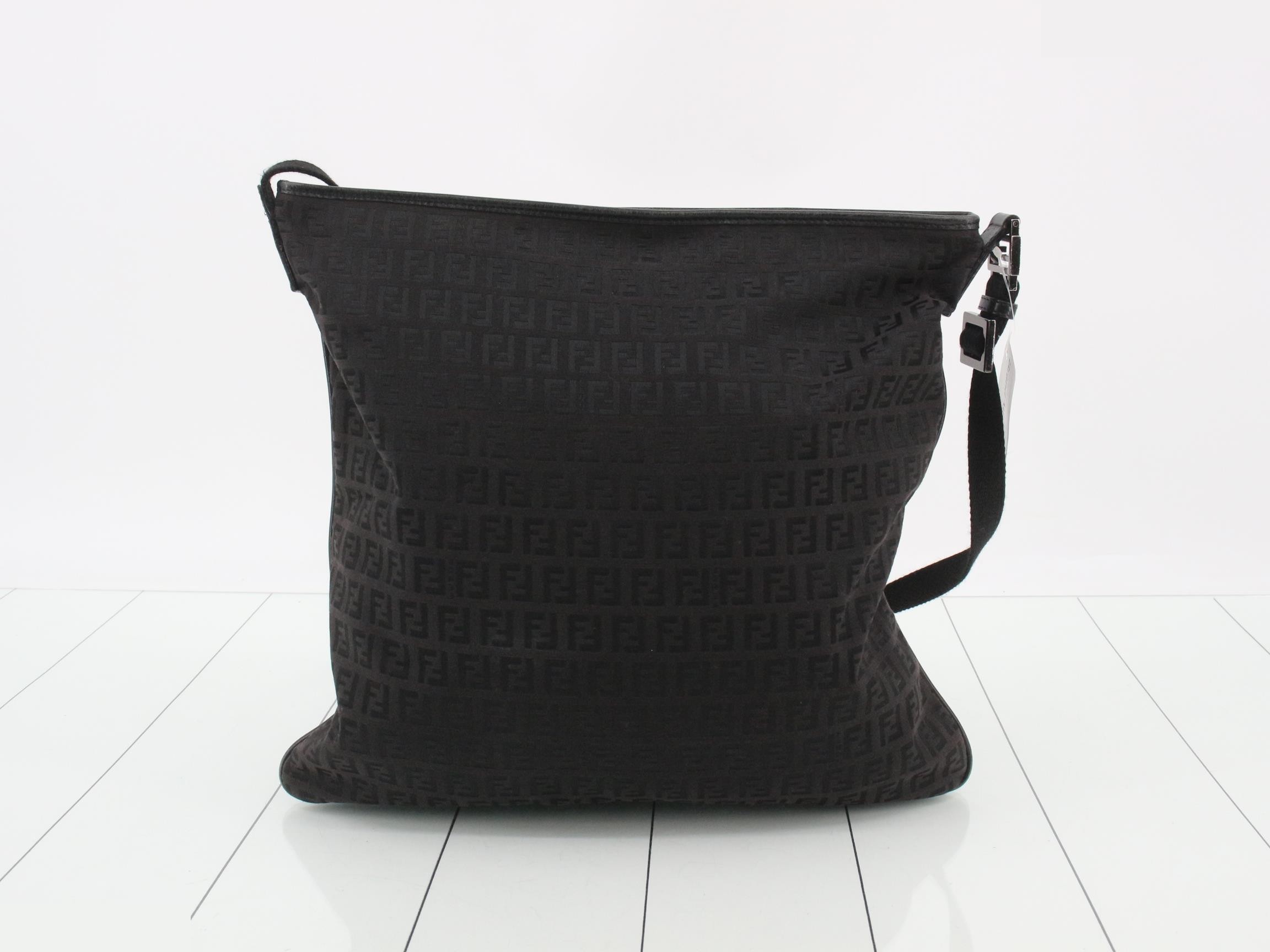 Zucchino (Bag) - Shoulder Bag - Black — view 2
