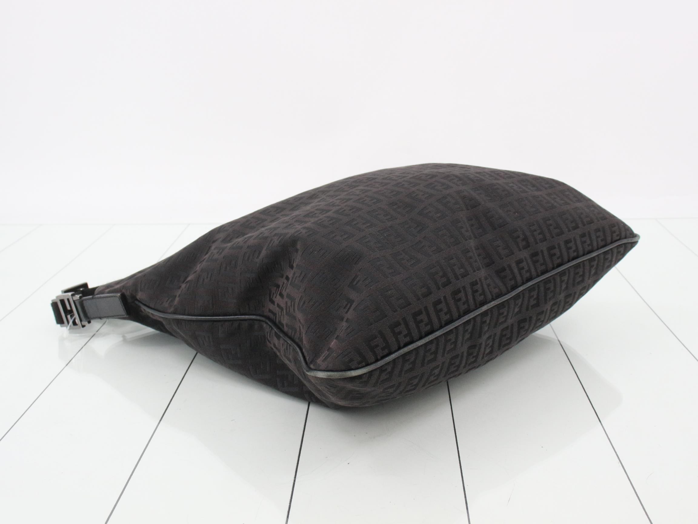 Zucchino (Bag) - Shoulder Bag - Black — view 5