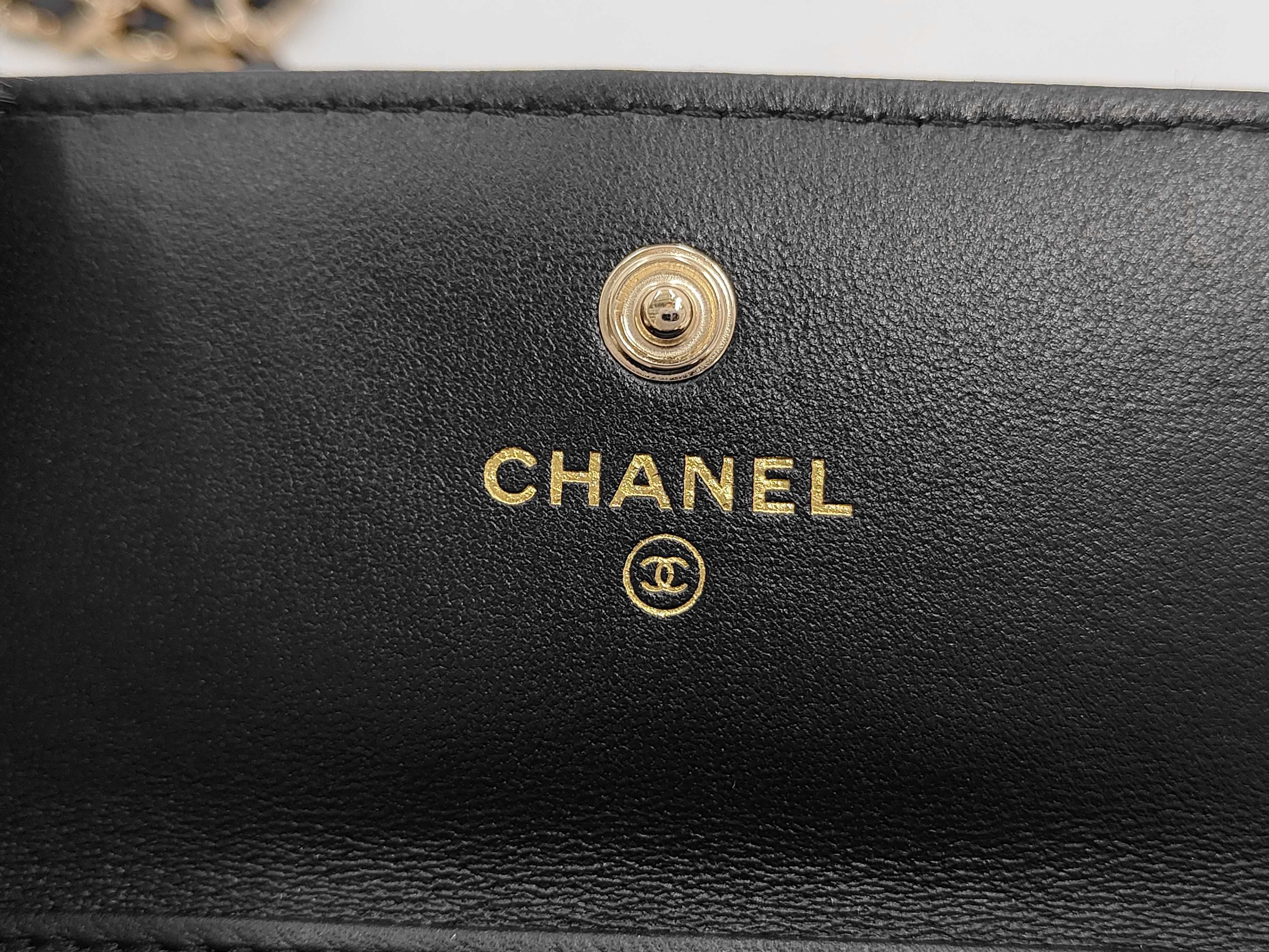Chain Shoulder Bag — view 11