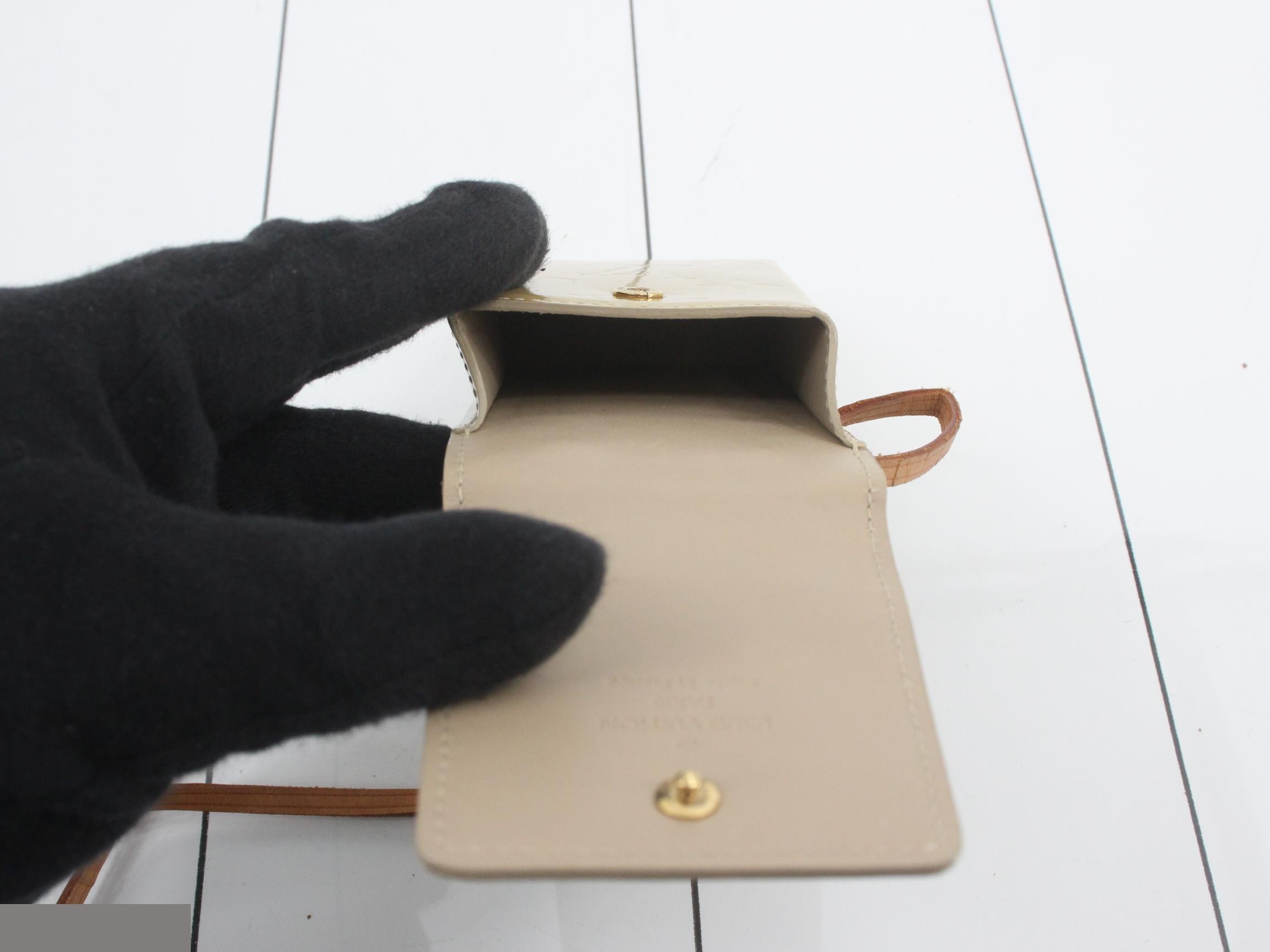 Vernis Shoulder Pouch Cigarette Case — view 4