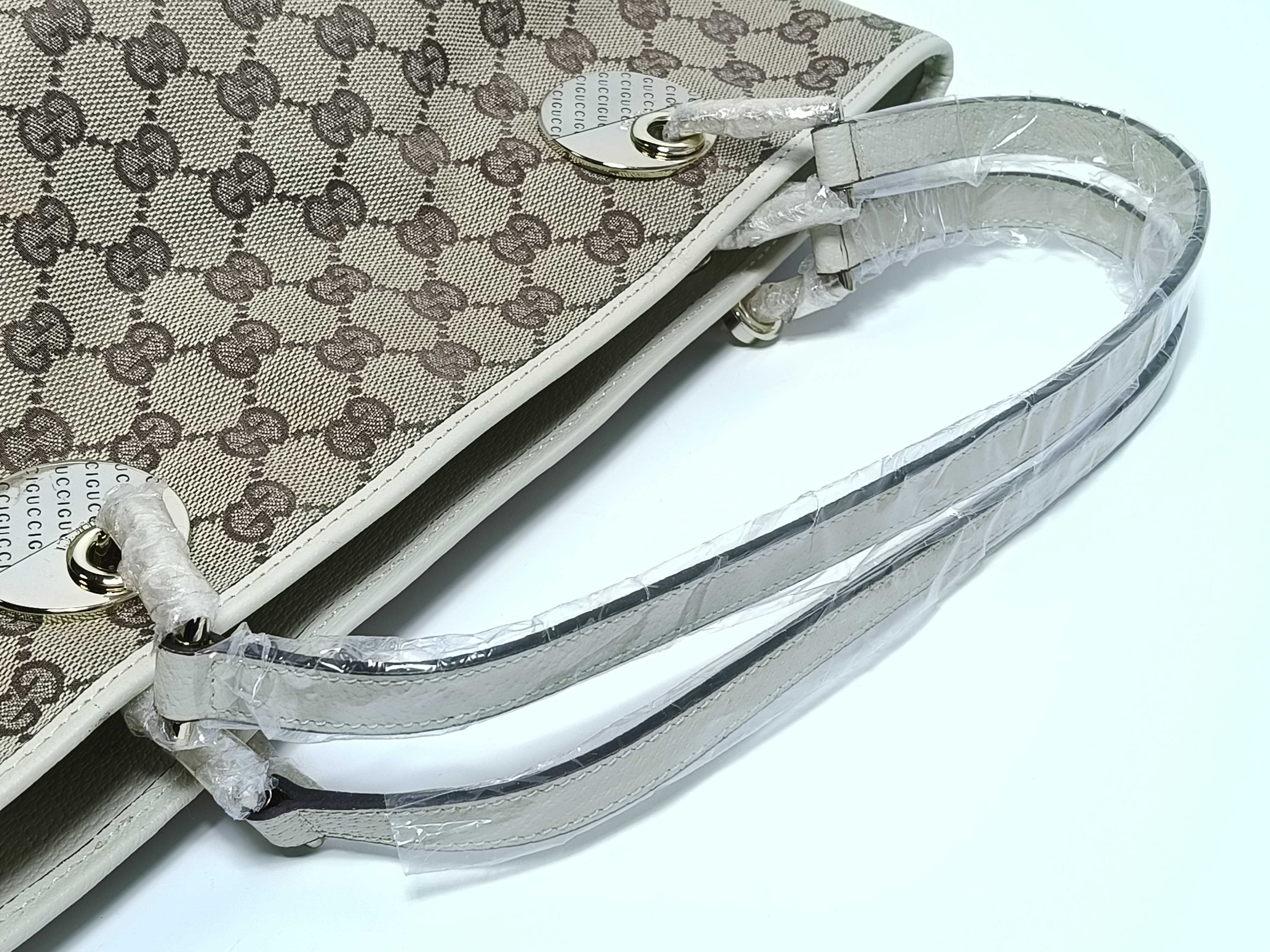 GG Canvas Tote Bag with Logo Hardware — view 3