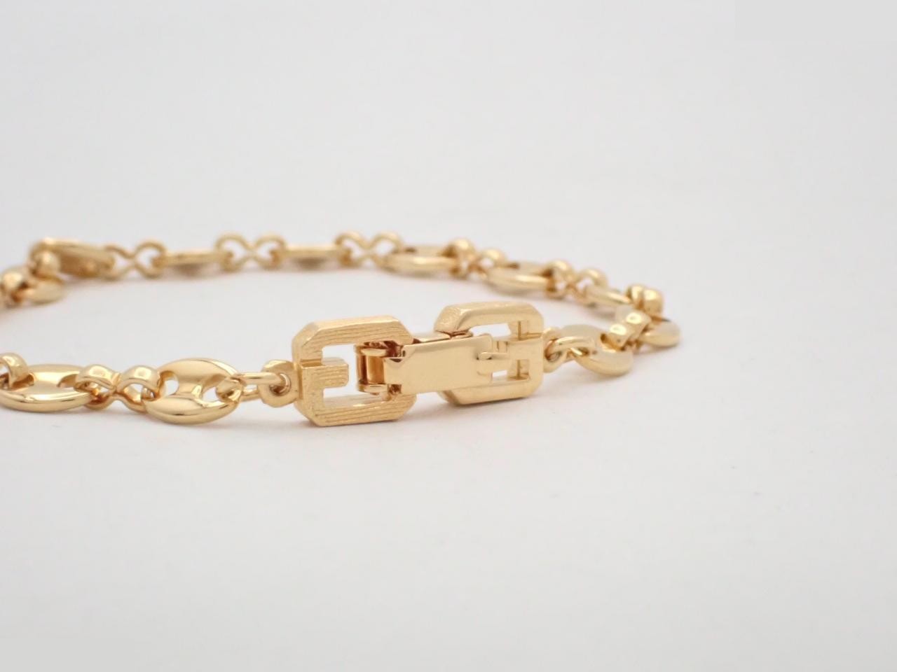 Other items: Precious metal bracelets and bangles (metal), wrist circumference approximately 17cm. — view 3