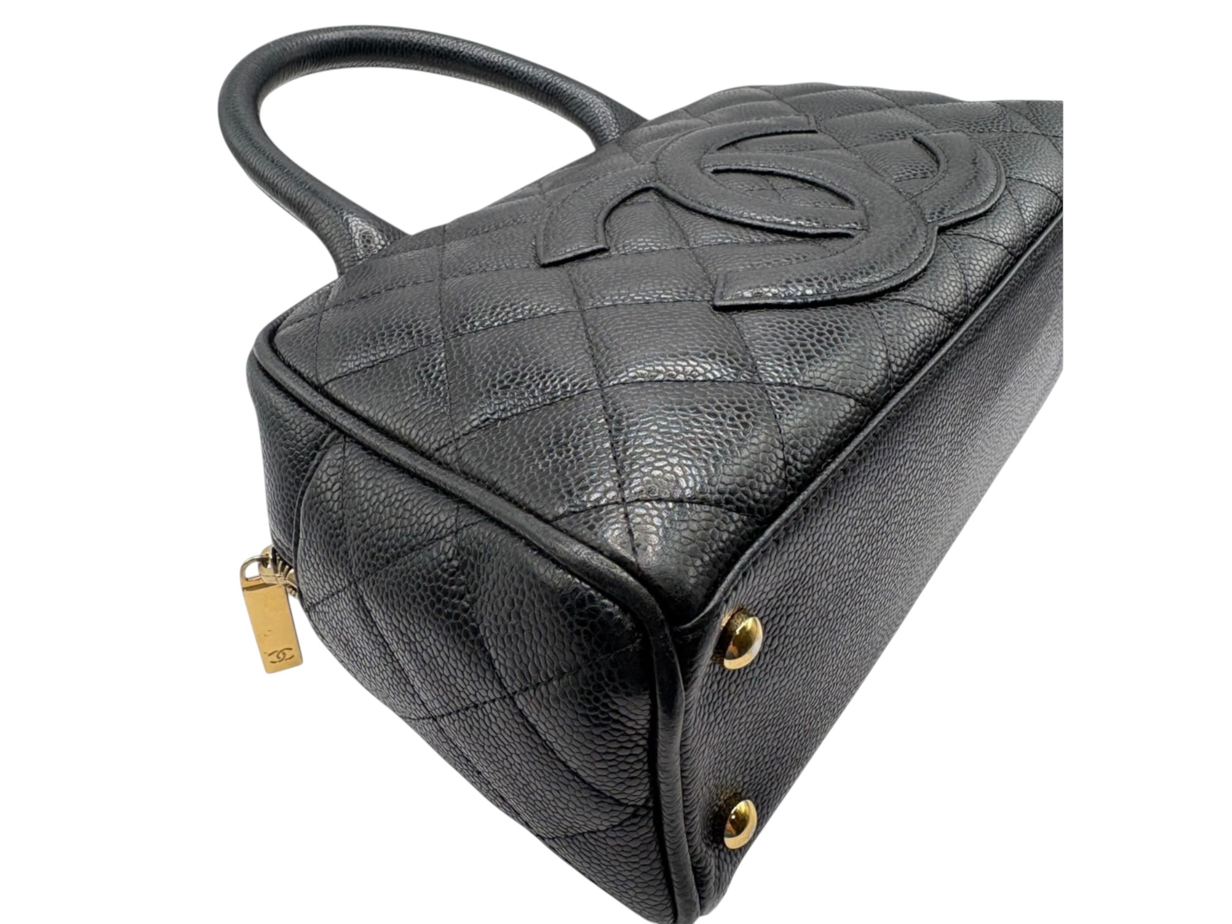 Chanel Matelassé Caviar Skin Handbag Black Gold Hardware Handbag — view 3