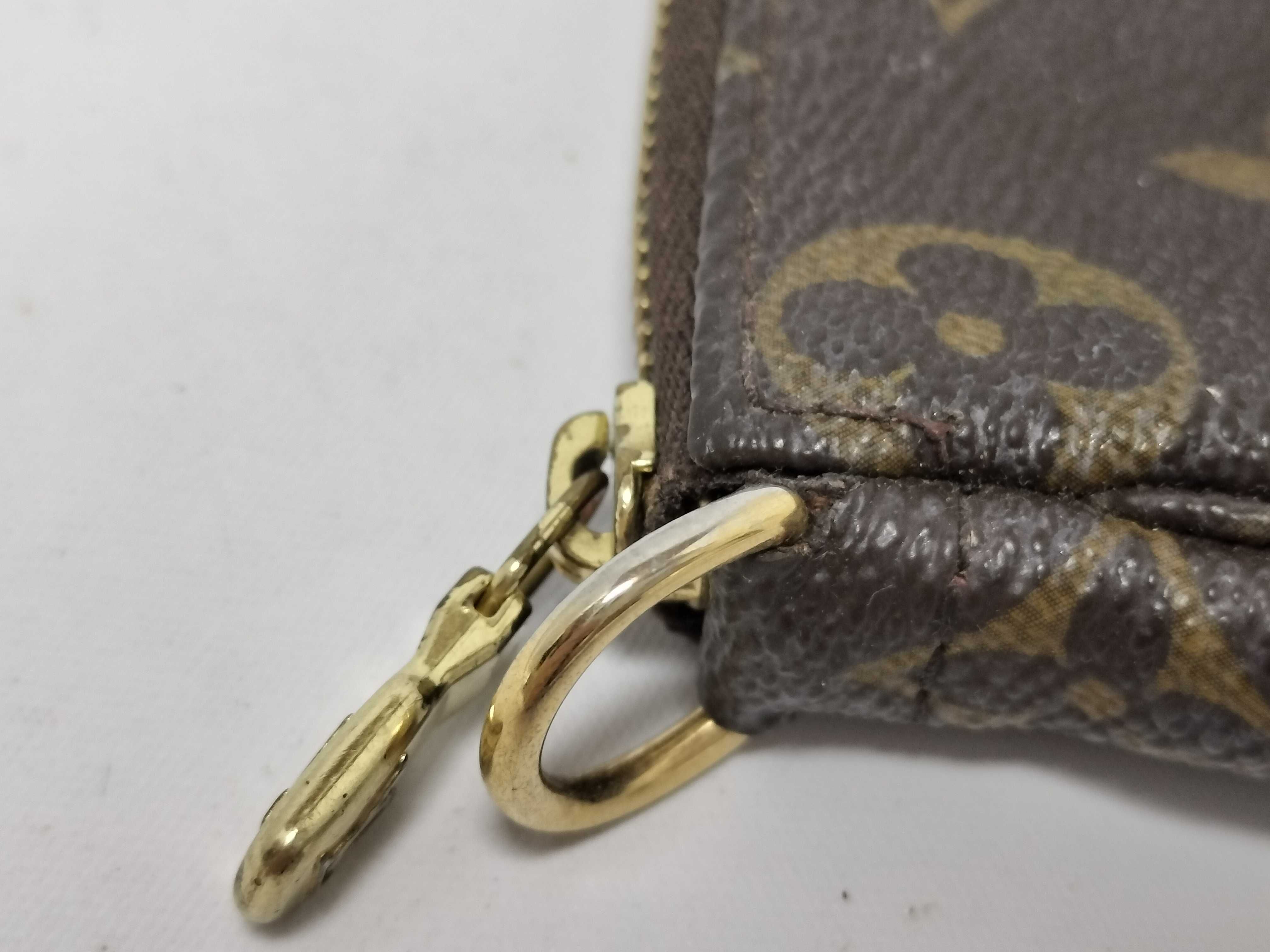 Monogram Louis Vuitton Pochette Accessoires Monogram Pouch — view 6