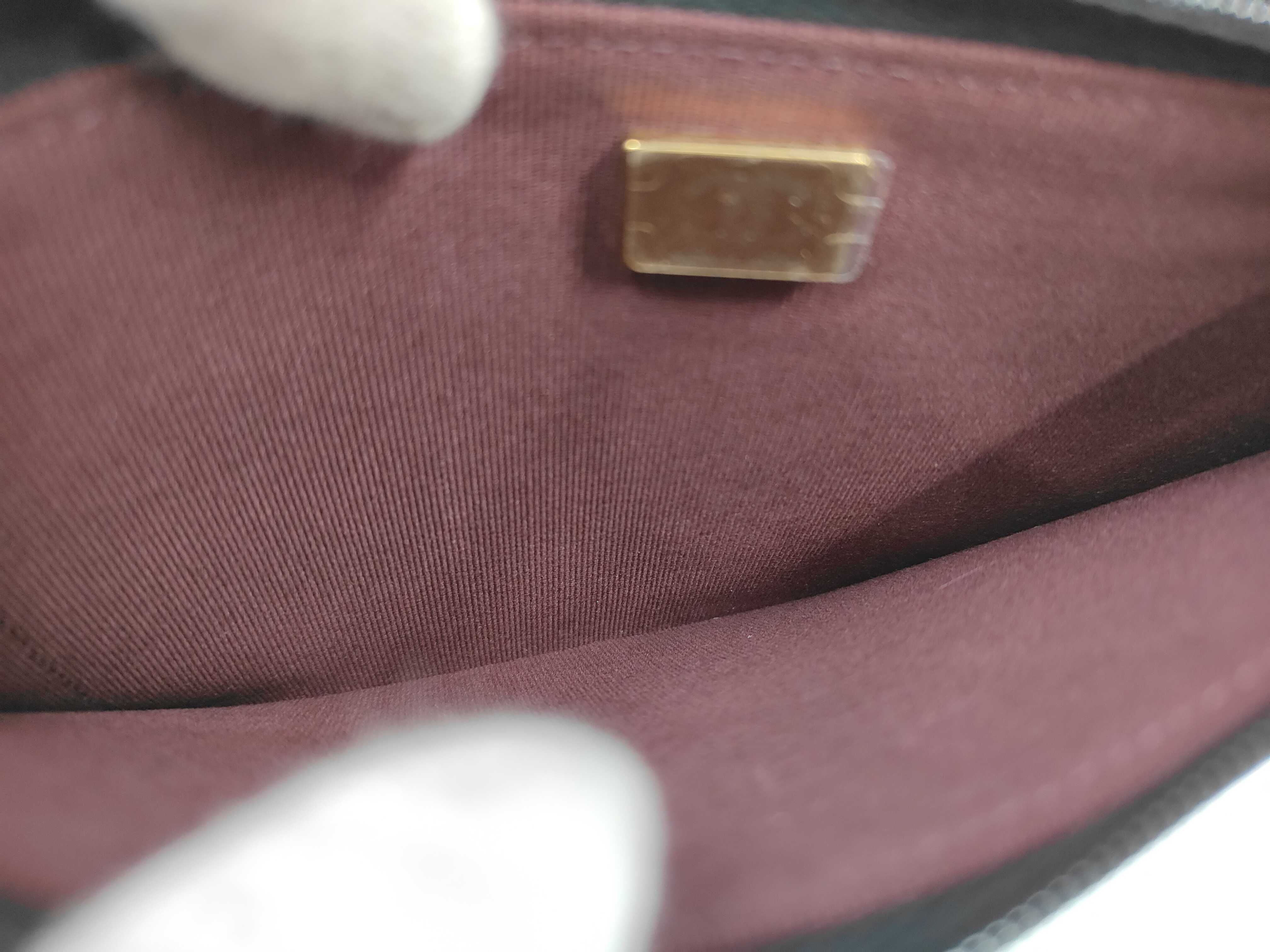 Matelassé Chain Wallet Caviar Skin Shoulder Bag — view 11