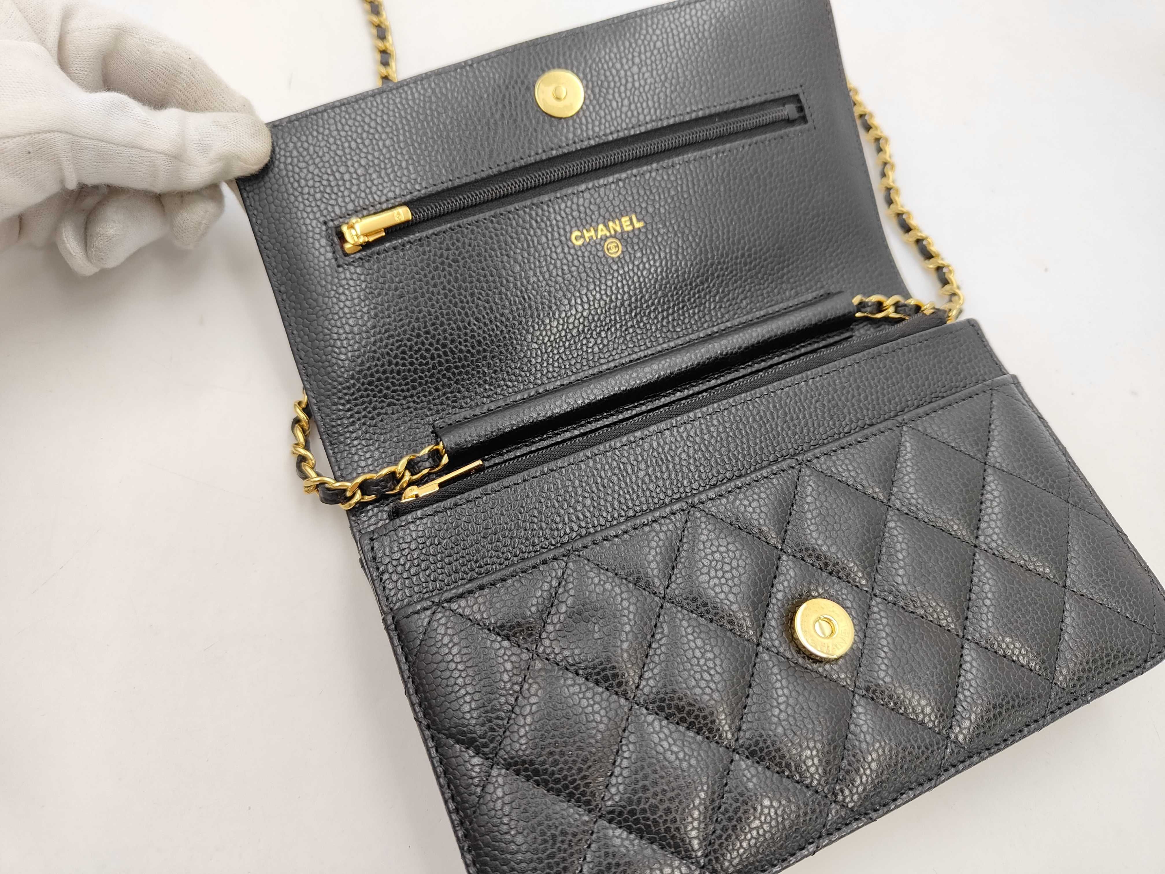 Matelassé Chain Wallet Caviar Skin Shoulder Bag — view 7