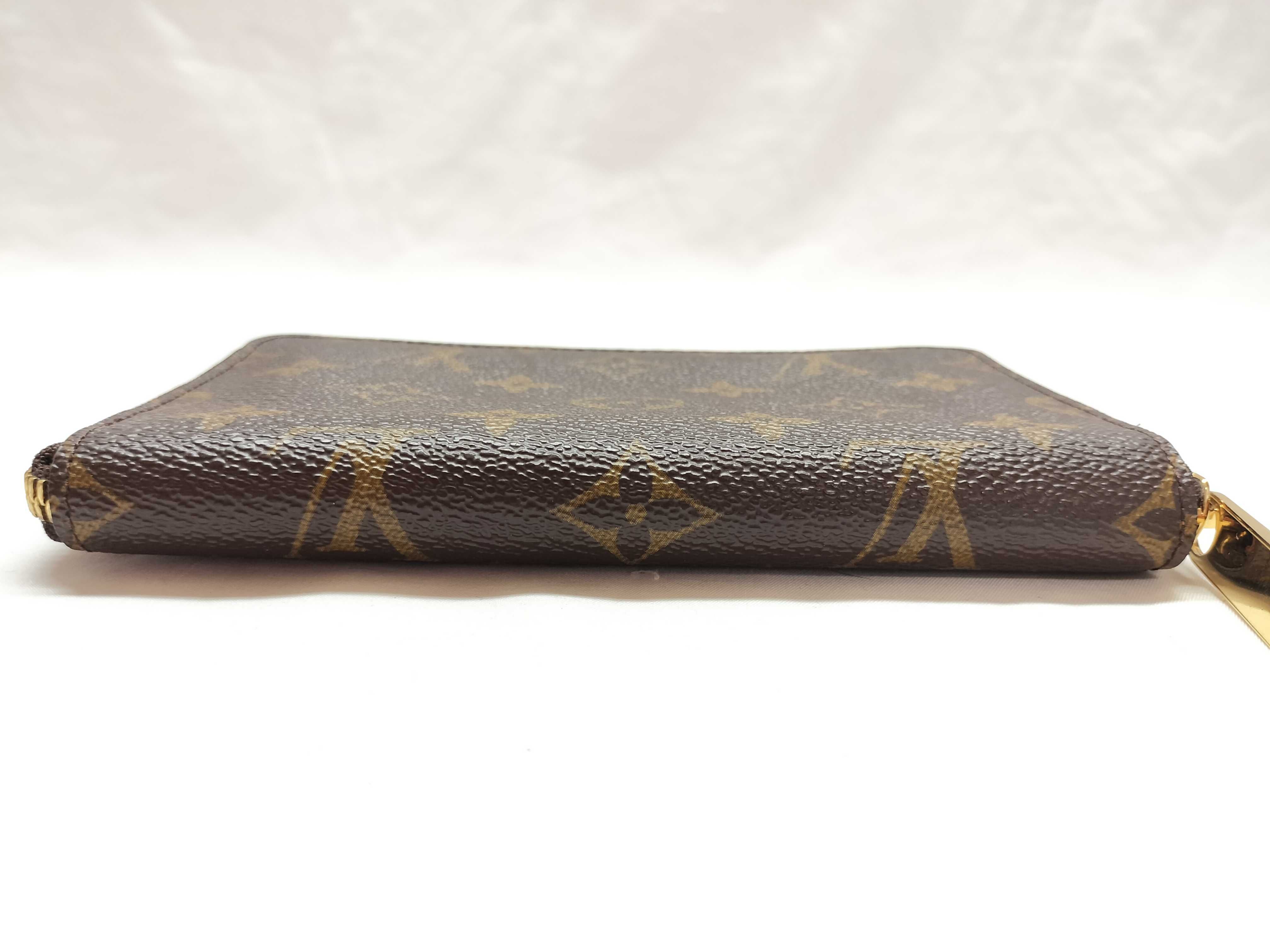 Monogram M40499 Zippy Compact Wallet — view 4