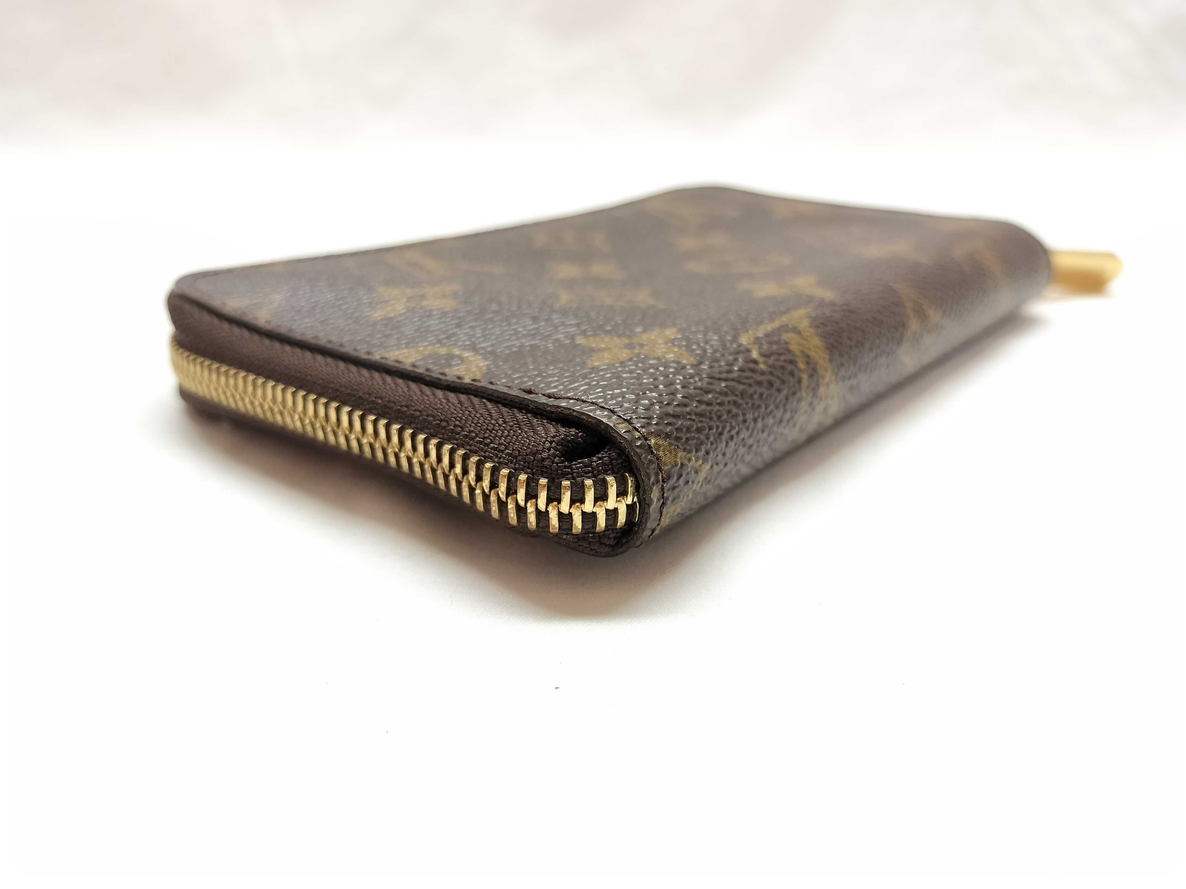 Monogram M40499 Zippy Compact Wallet — view 6