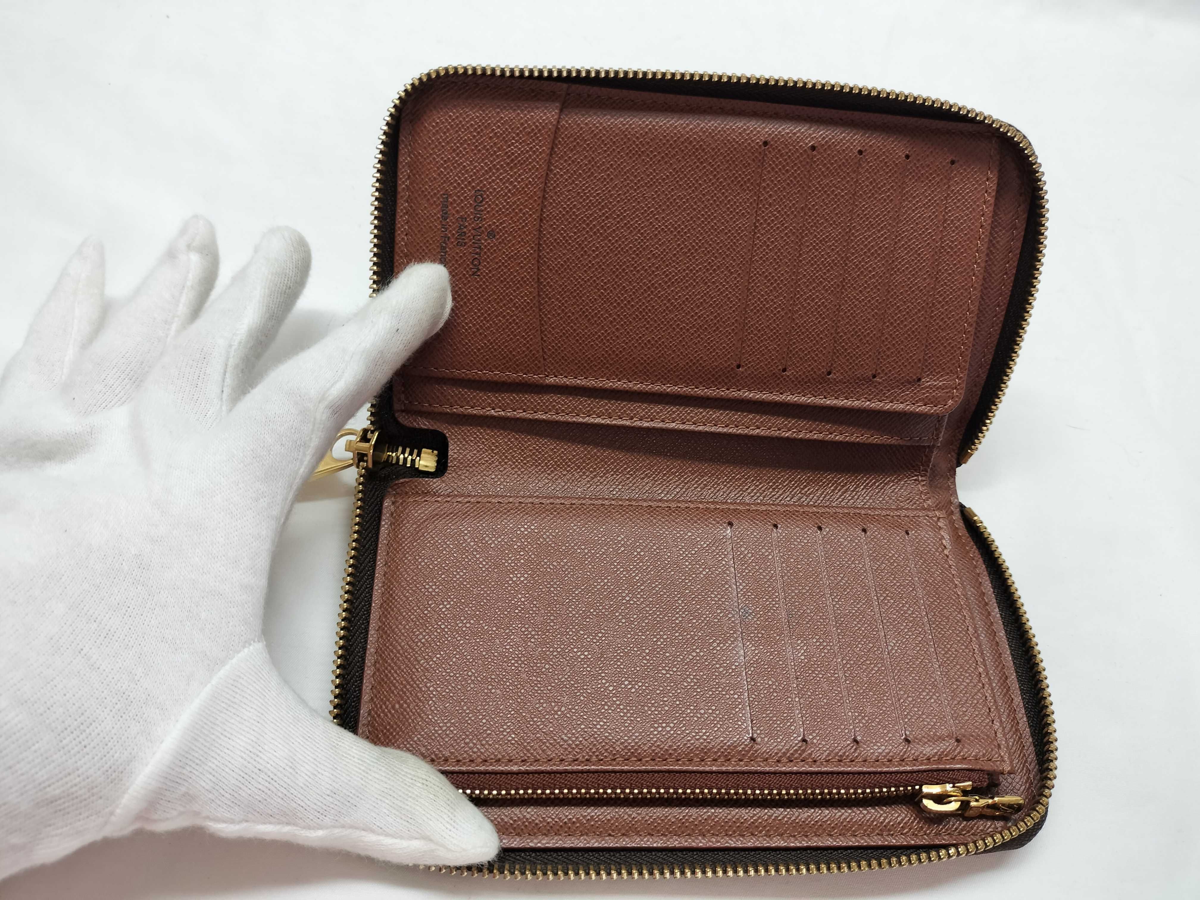 Monogram M40499 Zippy Compact Wallet — view 8