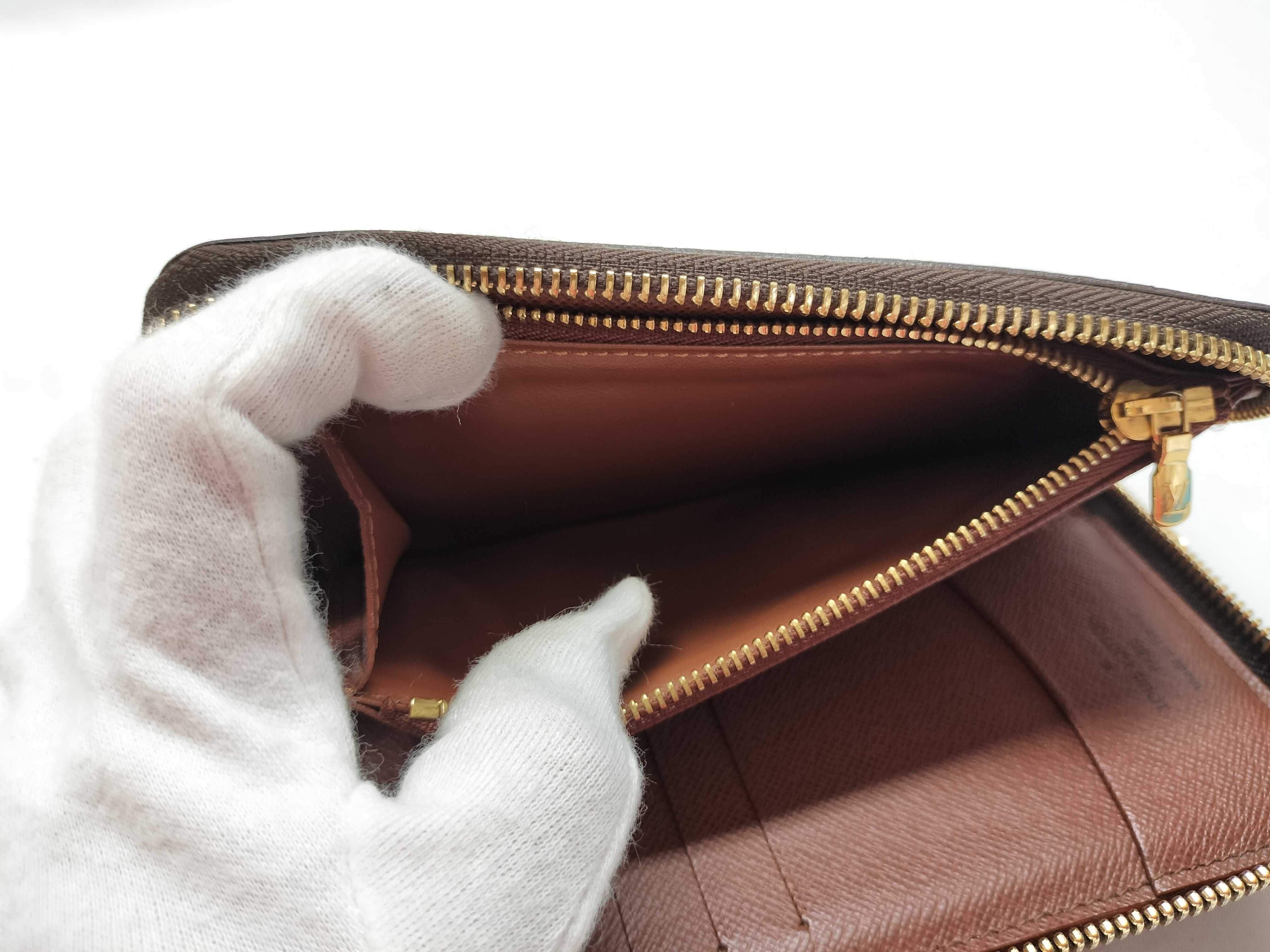Monogram M40499 Zippy Compact Wallet — view 10