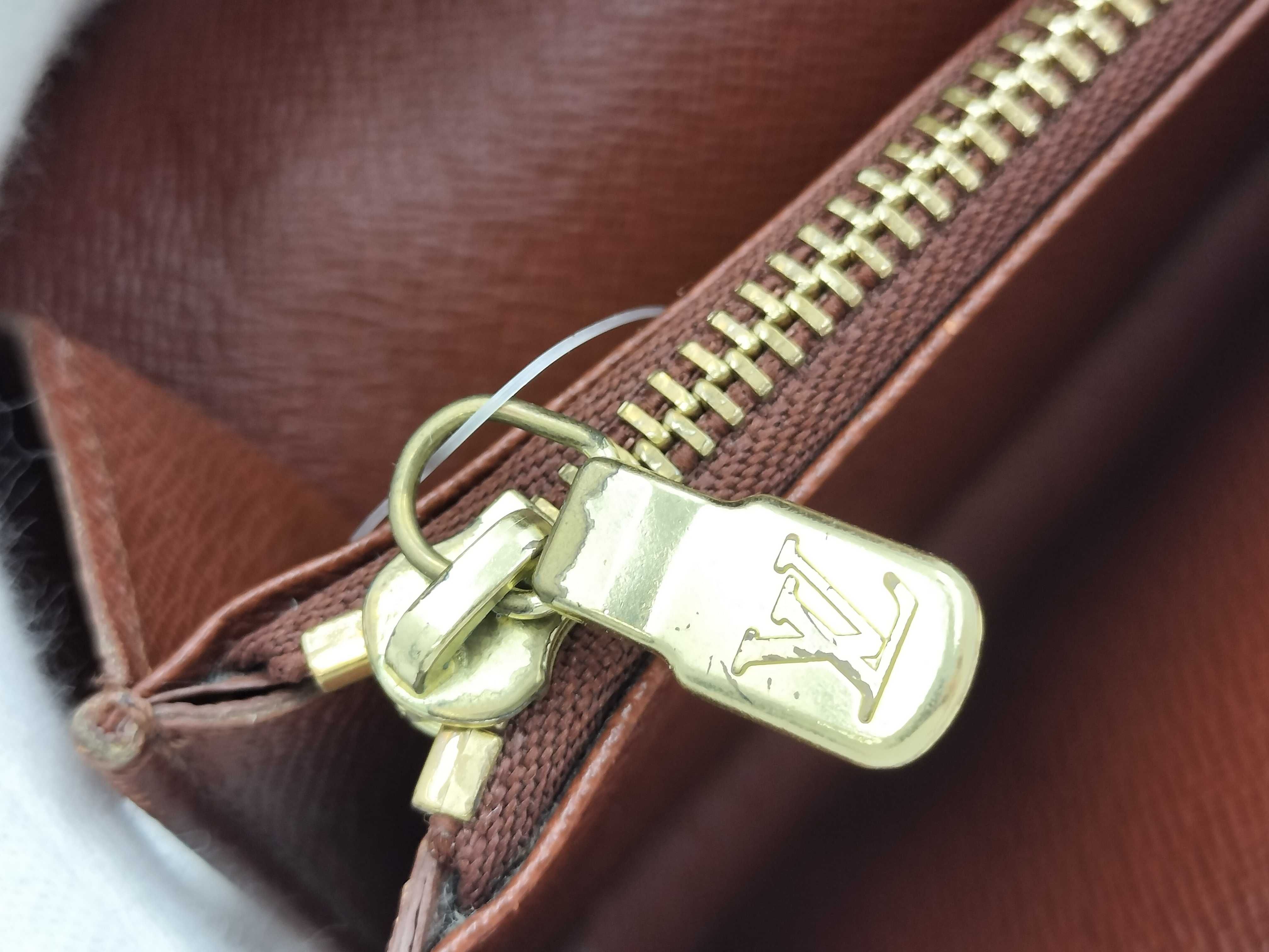 Monogram Portefeuille Sarah Wallet — view 11