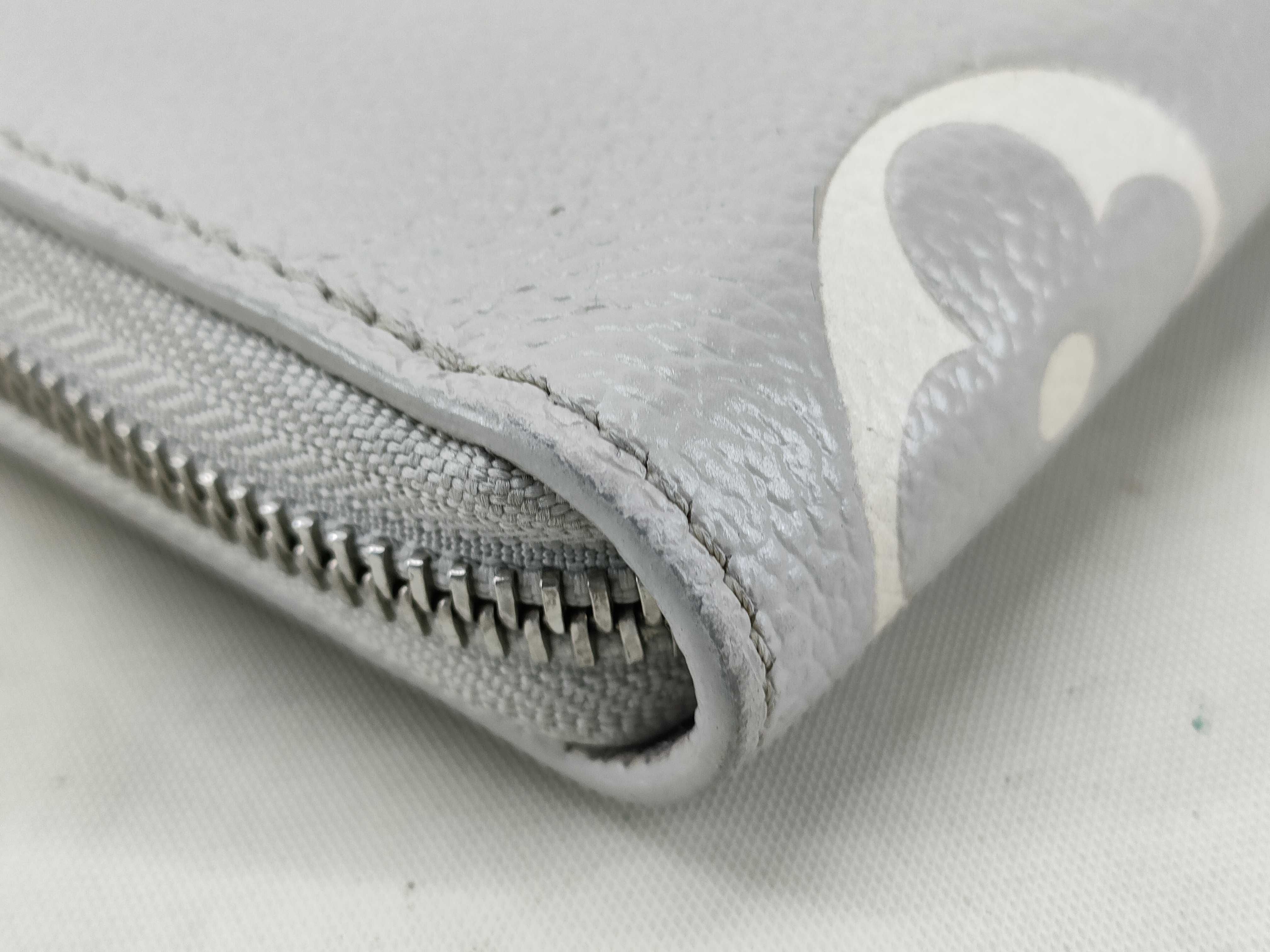 Monogram Empreinte Giant Monogram Empreinte Zippy Wallet Long Wallet RFID detected M14228 Wallet — view 3