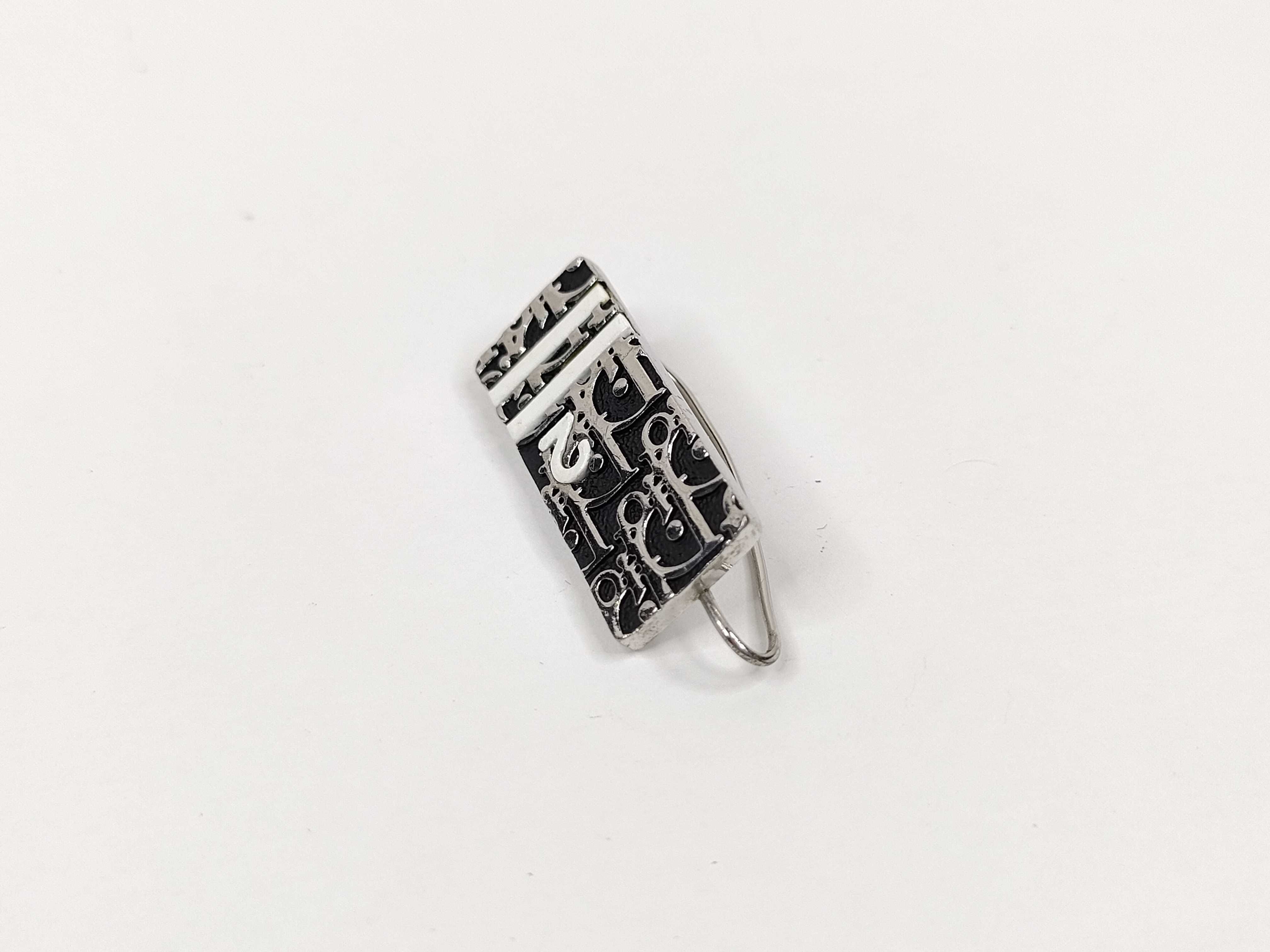 Trotter Earrings Trotter Piercings — view 7