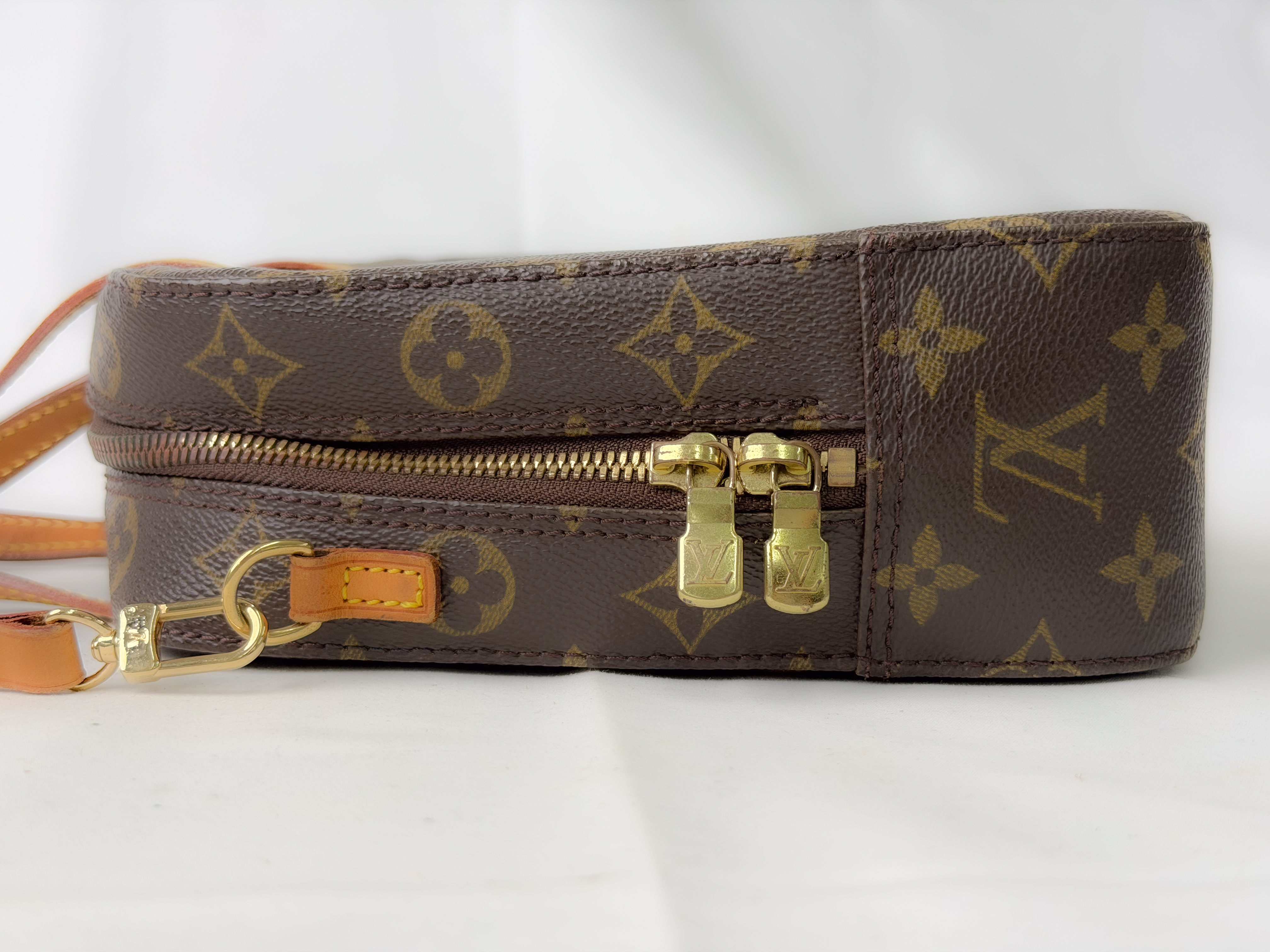 Monogram M47500 Spontini AR0023 Handbag — view 5