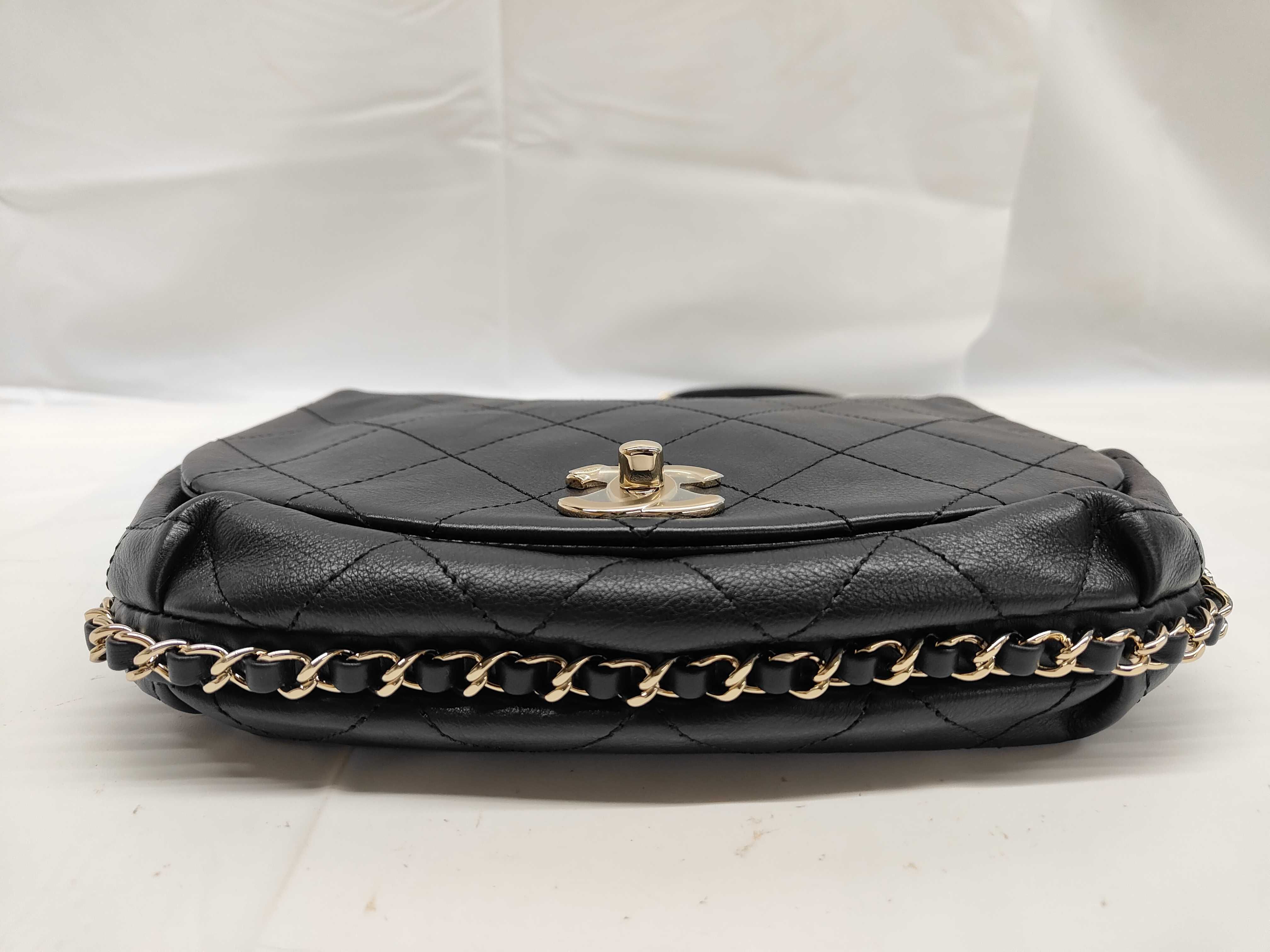 Matelassé (Bag) Matelassé Leather Chain Shoulder Bag — view 3