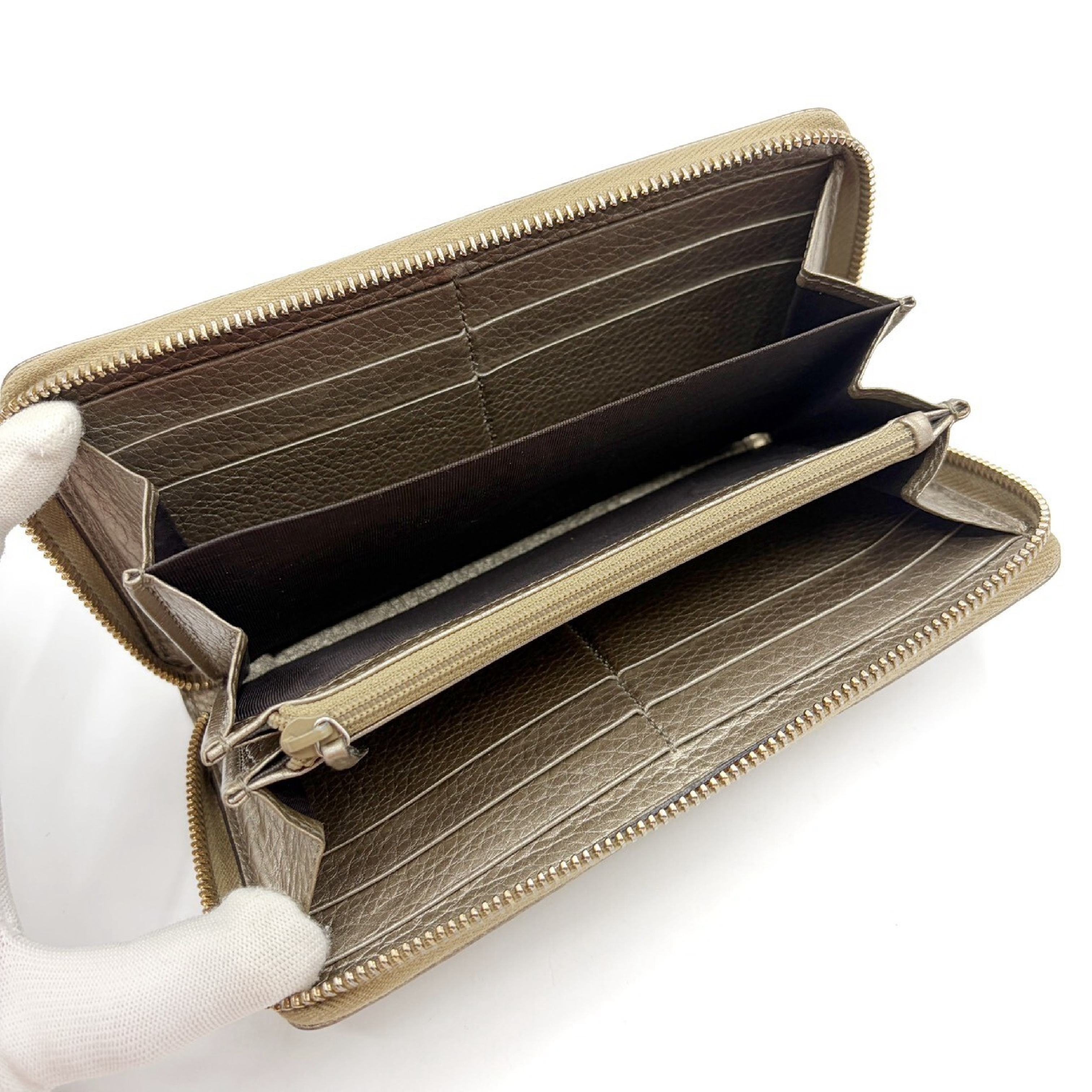 Soho Round Zip Wallet Gold — view 7