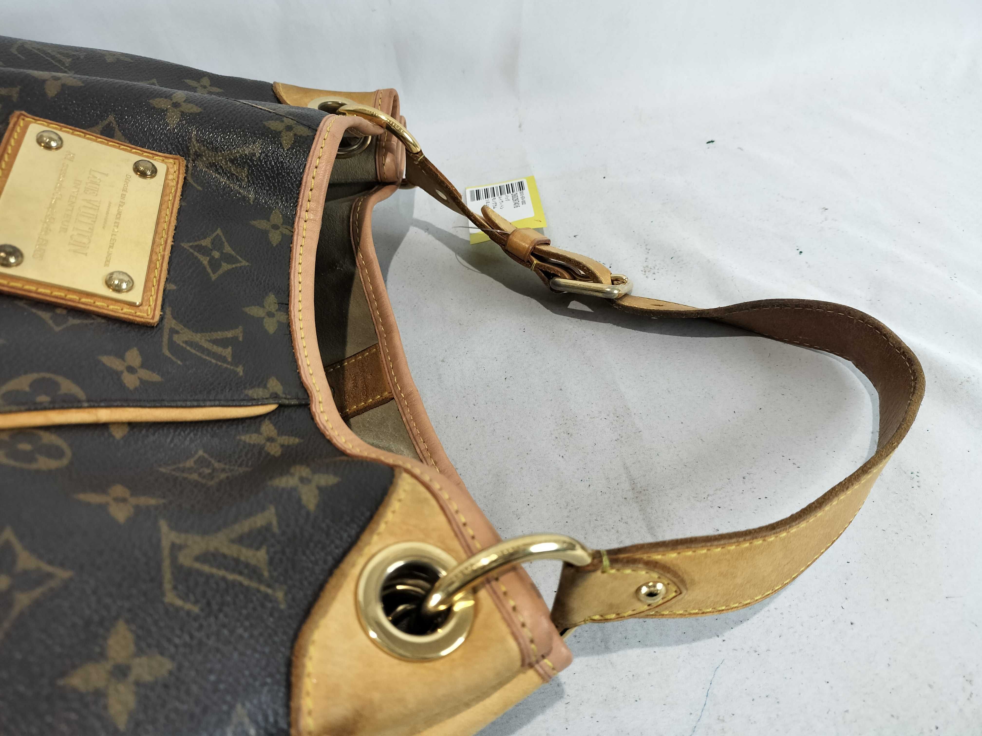 Monogram Saumur 30 Shoulder Bag — view 4