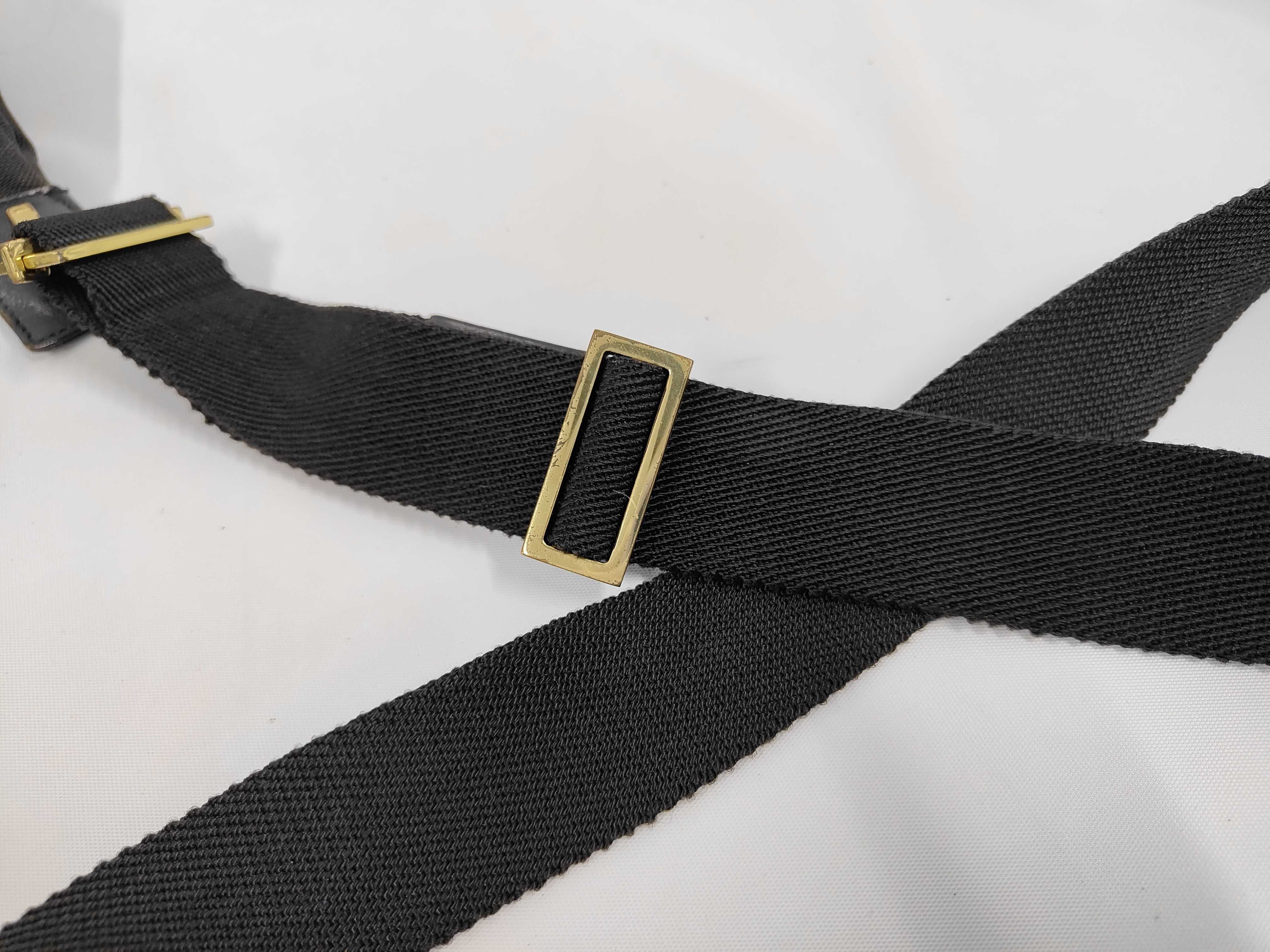 GG Canvas Shoulder Bag, Black — view 5
