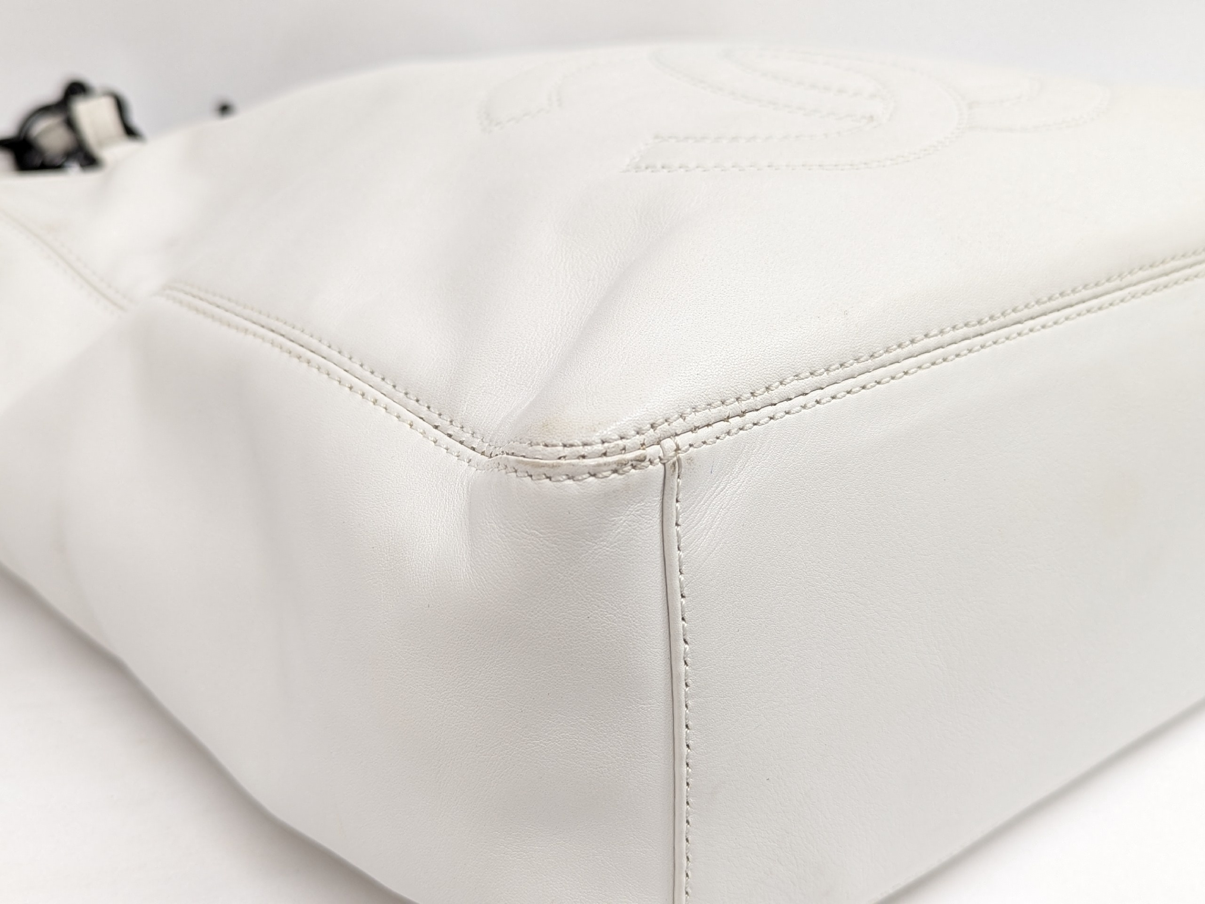 Calfskin Plastic Chain Tote Bag, White, Series 5 Tote Bag — view 3