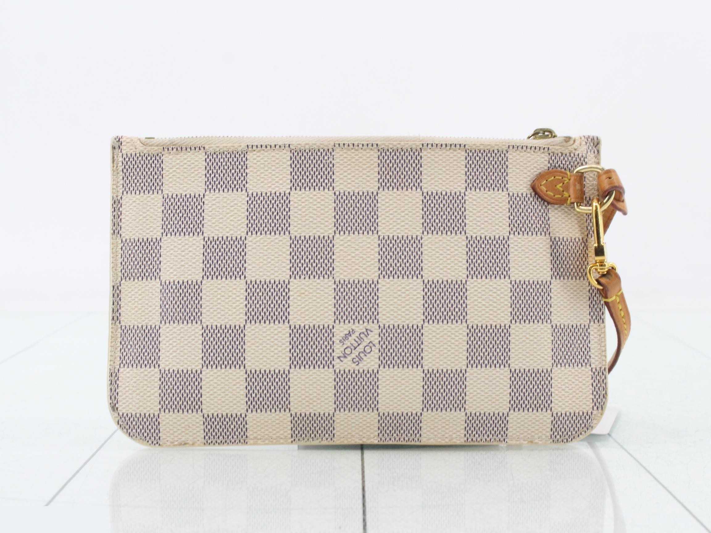 Neverfull Pouch - Azure — view 2