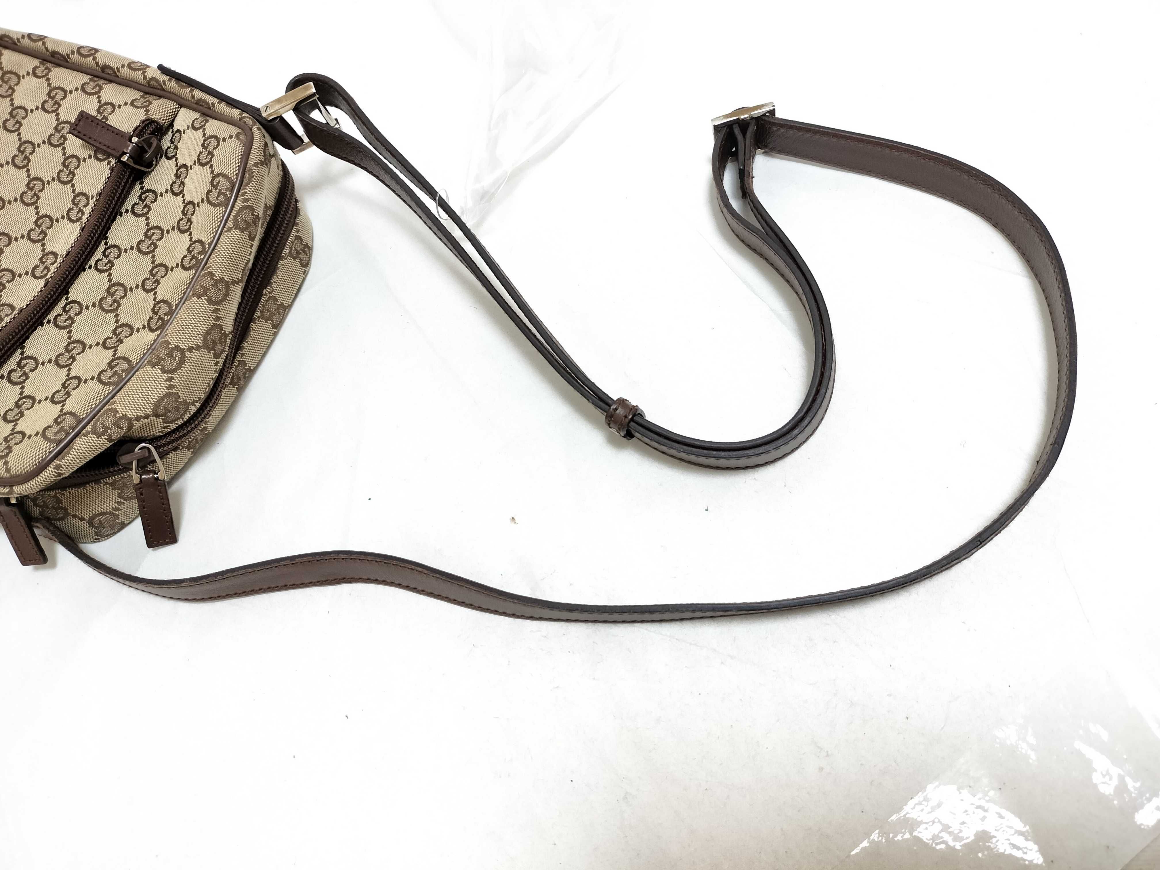 GG Canvas Shoulder Bag — view 3