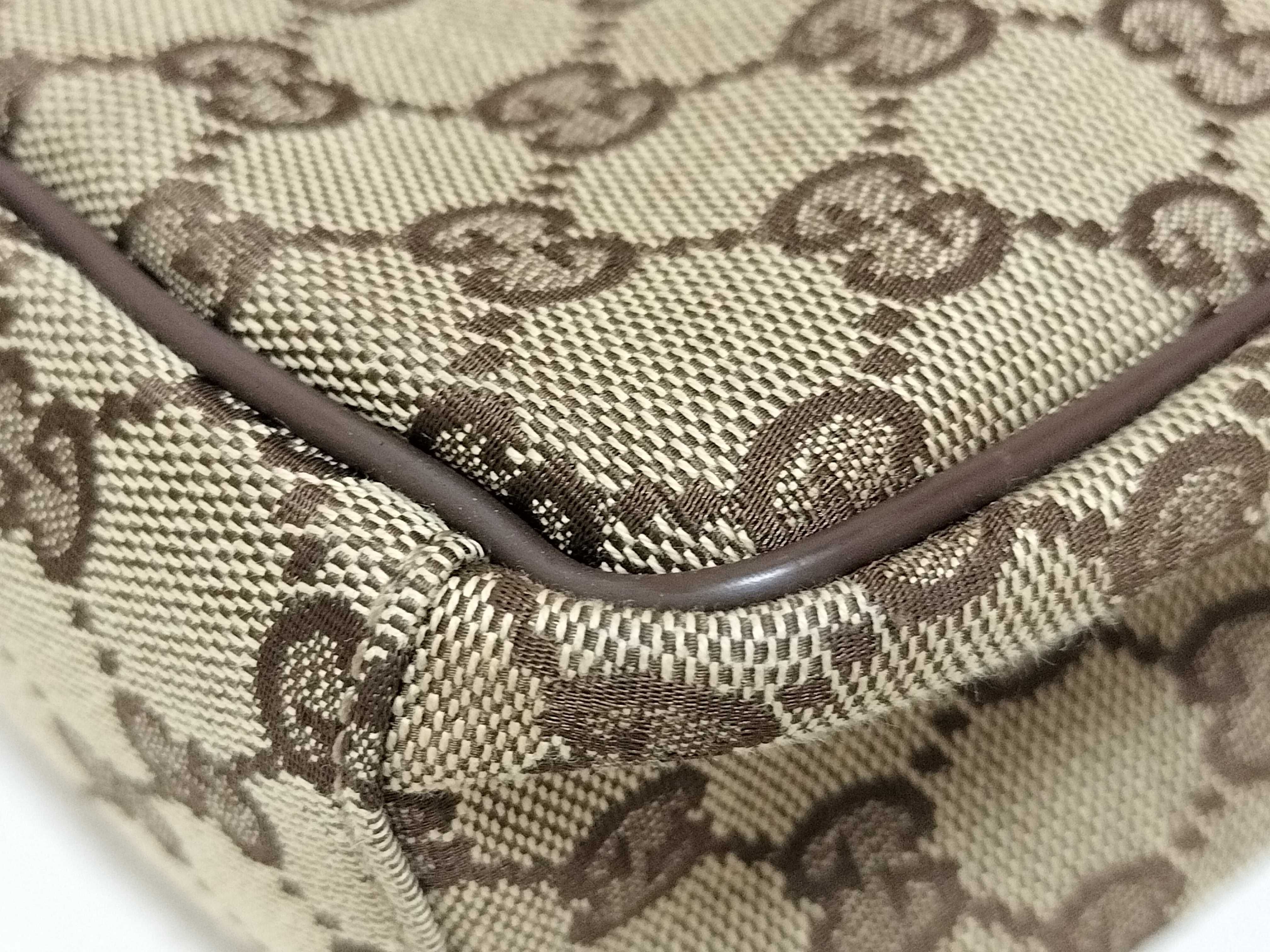 GG Canvas Shoulder Bag — view 7