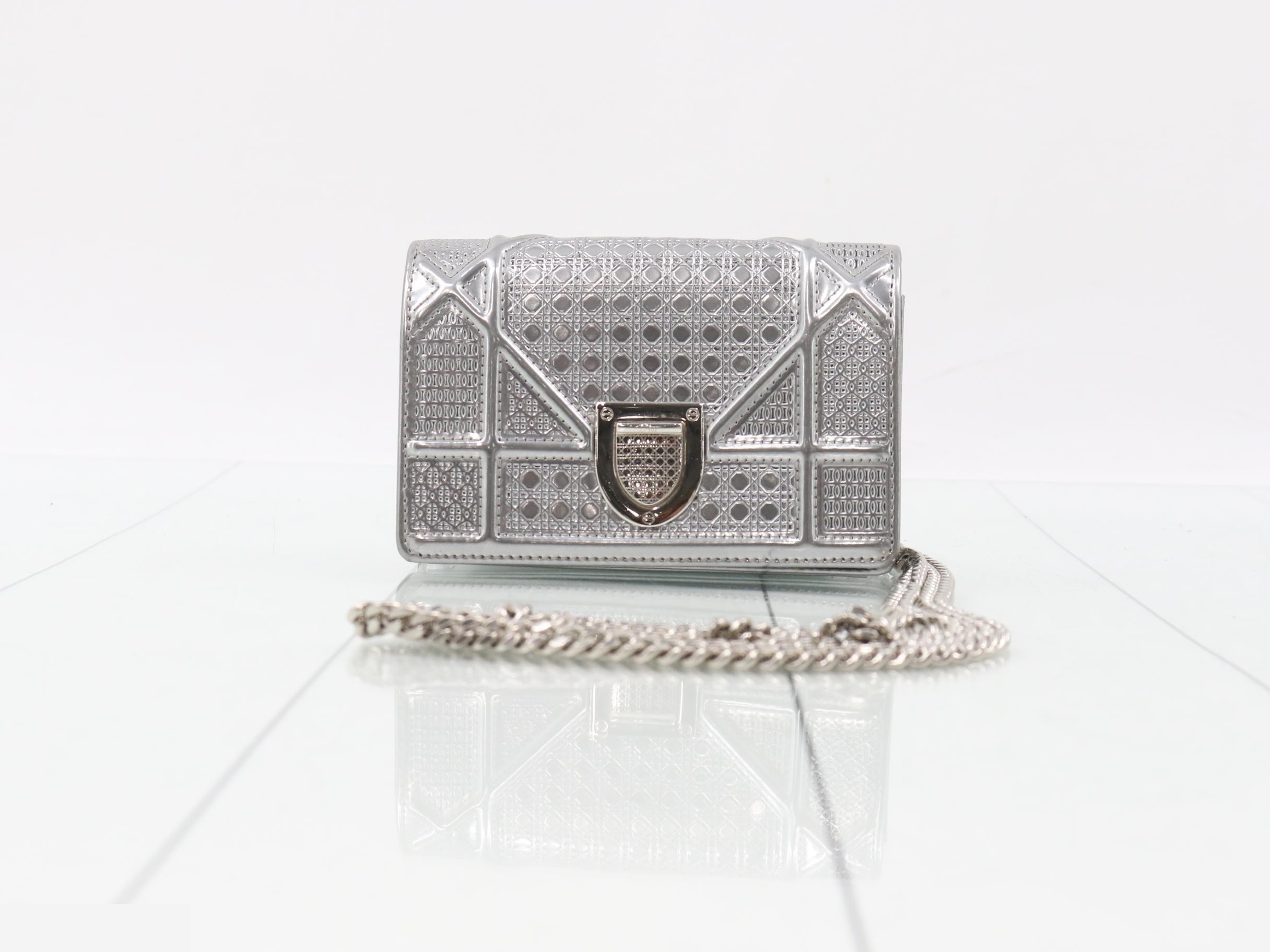 Diorama Microcannage Enamel Chain Shoulder Bag