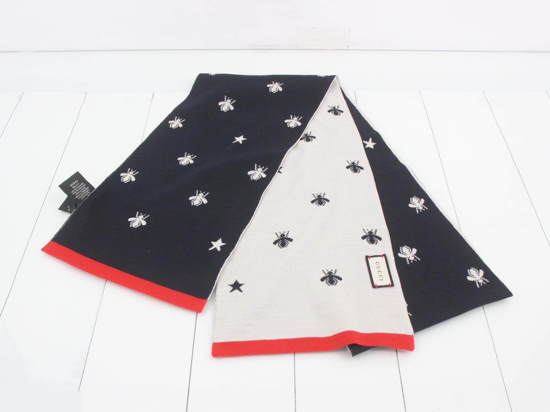 B&Star Scarf, with tag, navy — view 2