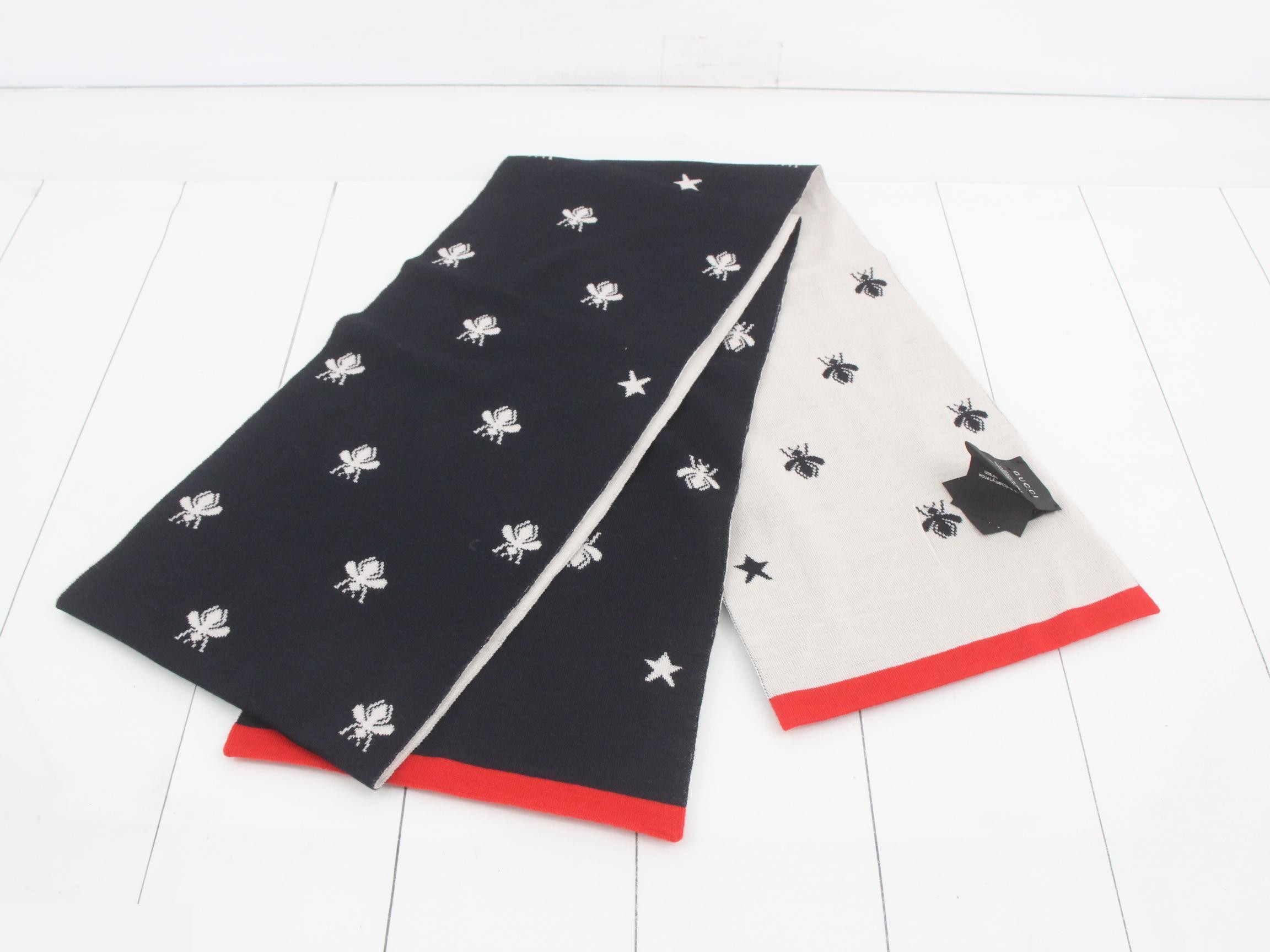 B&Star Scarf, with tag, navy — view 3