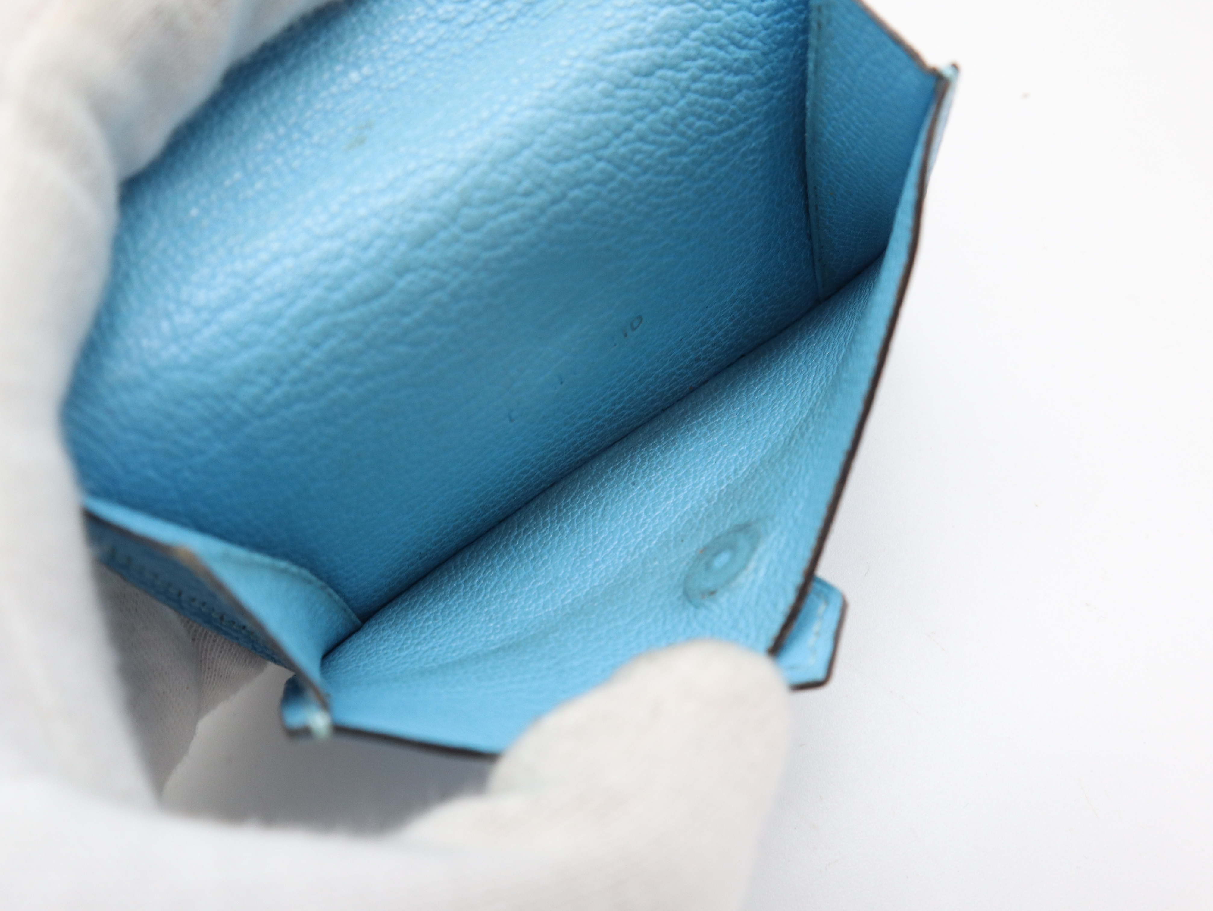 Bearn Mini Wallet, L stamp, Chevre leather, Blue — view 10