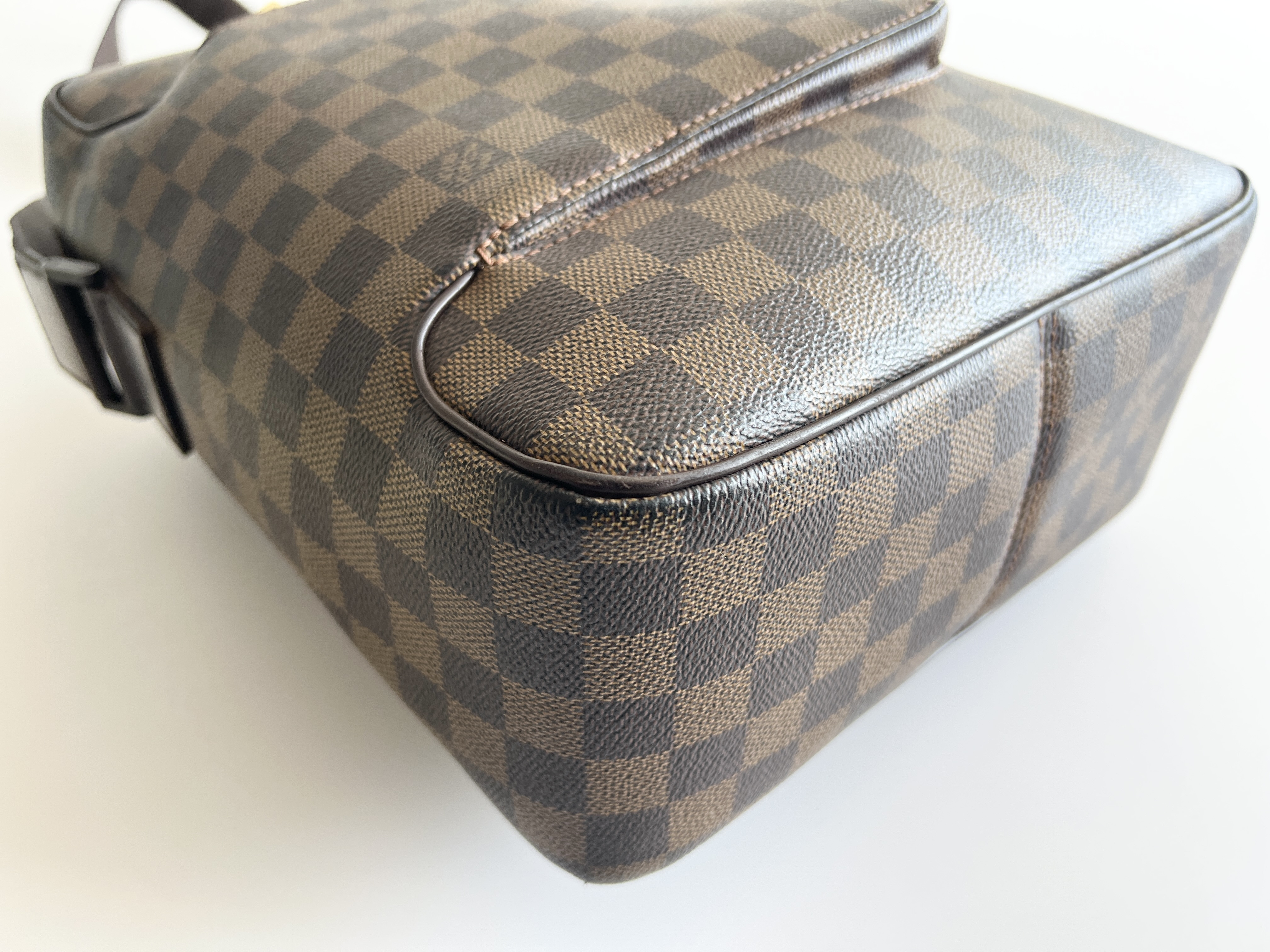 Damier Olaf MM Leather One Shoulder Bag — view 11