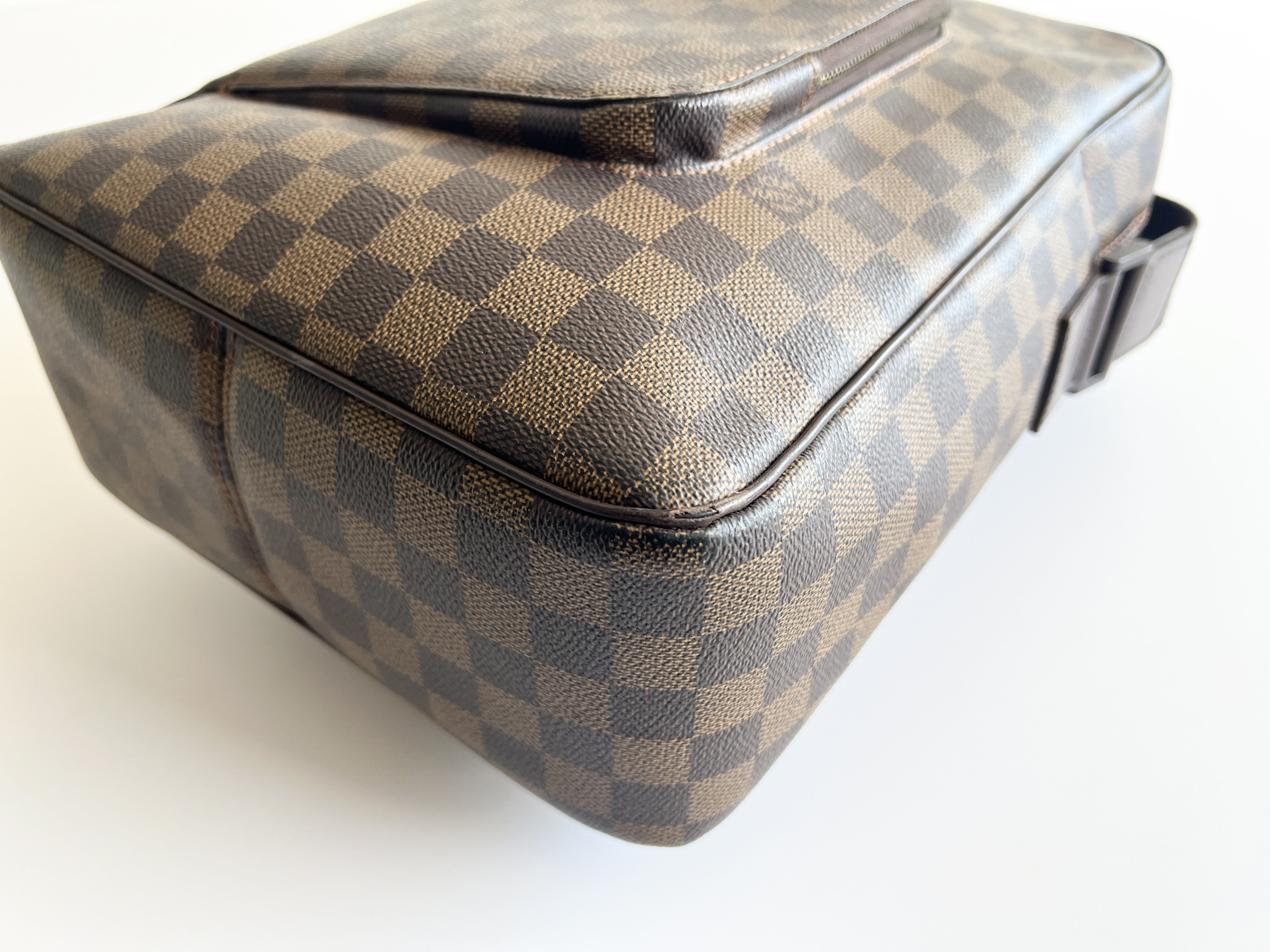 Damier Olaf MM Leather One Shoulder Bag — view 14
