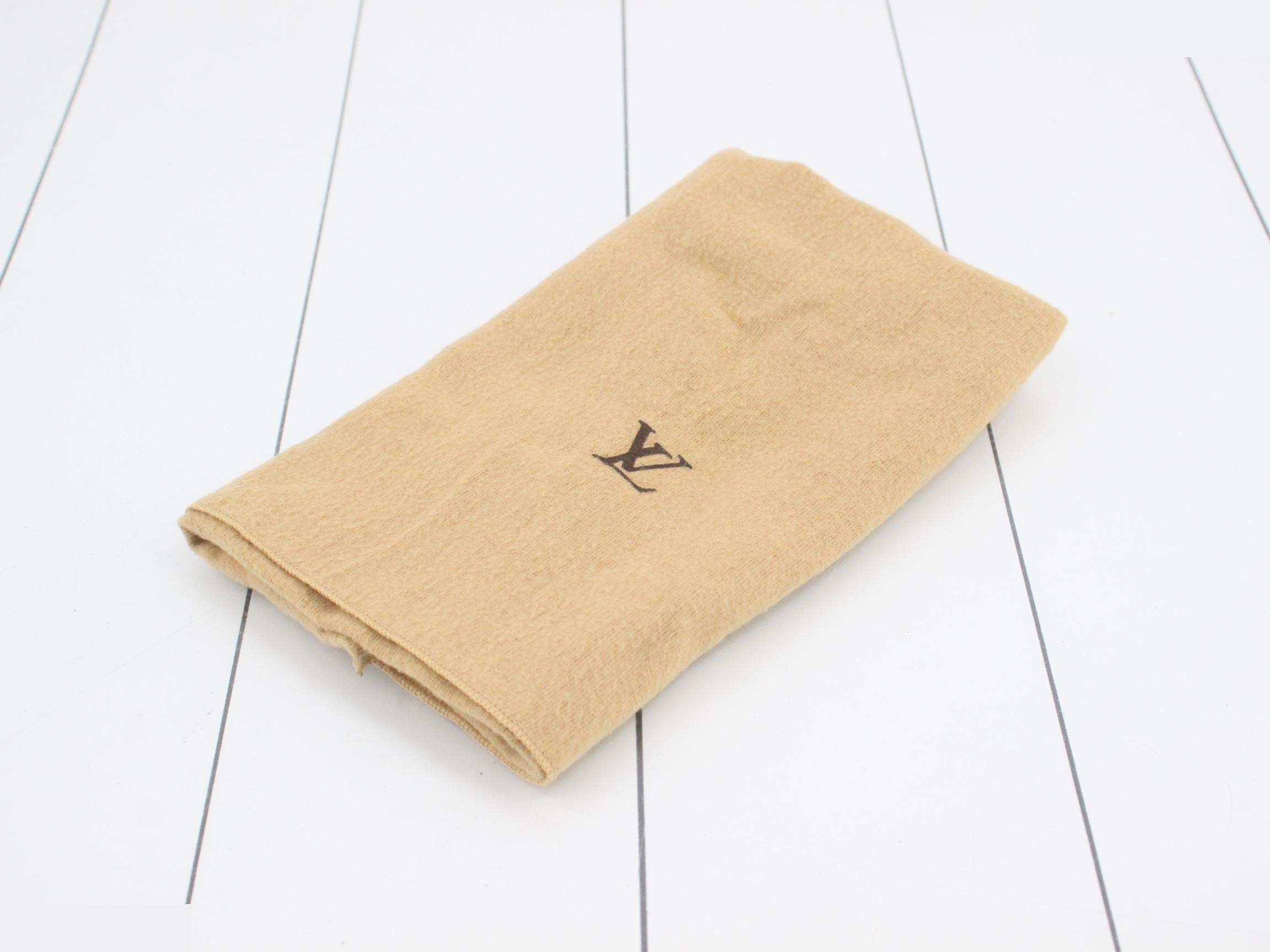 Pochette Gange Monogram Body Bag — view 7