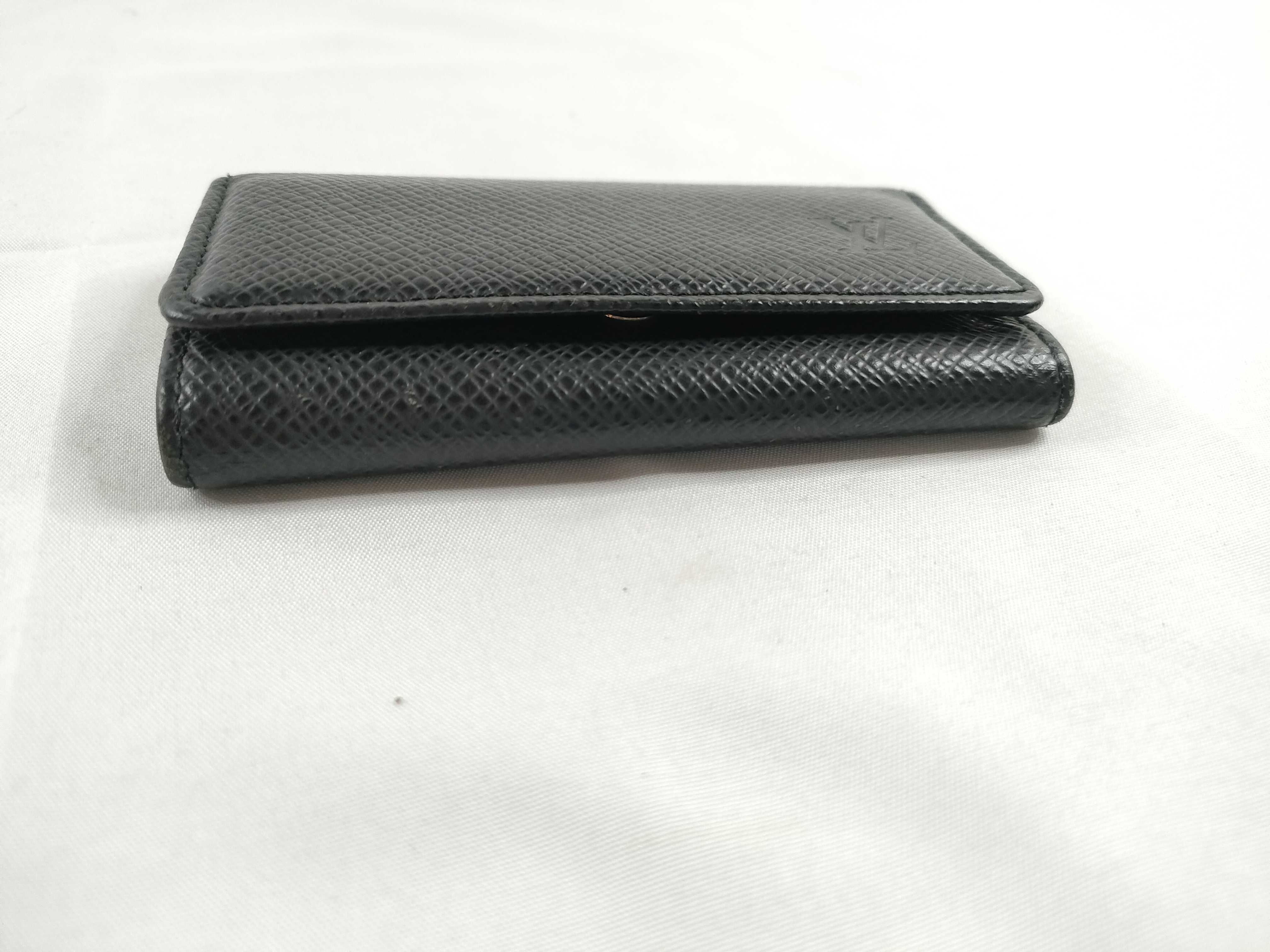 Taiga Leather Key Case/Keychain (Black) — view 6