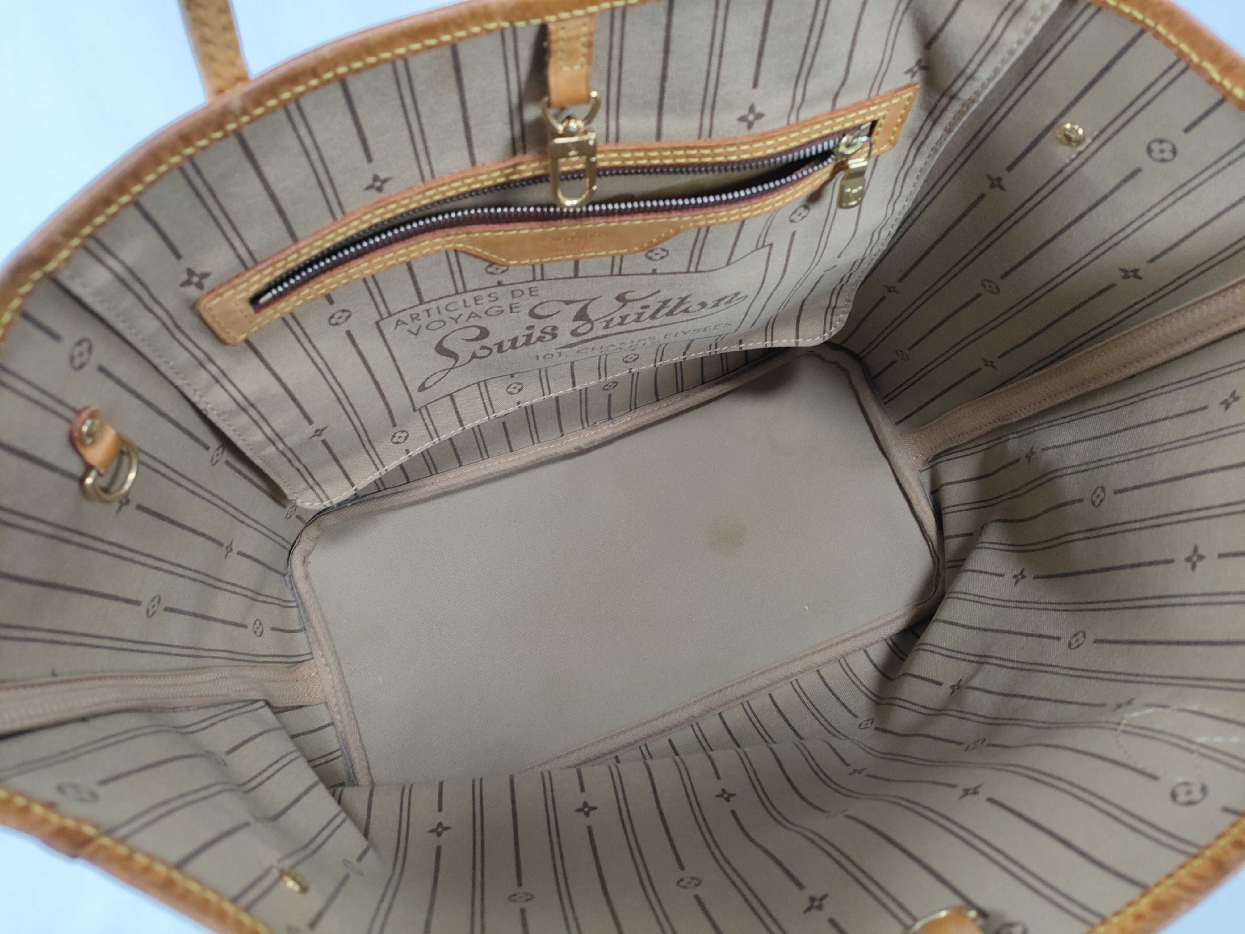 Monogram Louis Vuitton Neverfull Tote Bag — view 7
